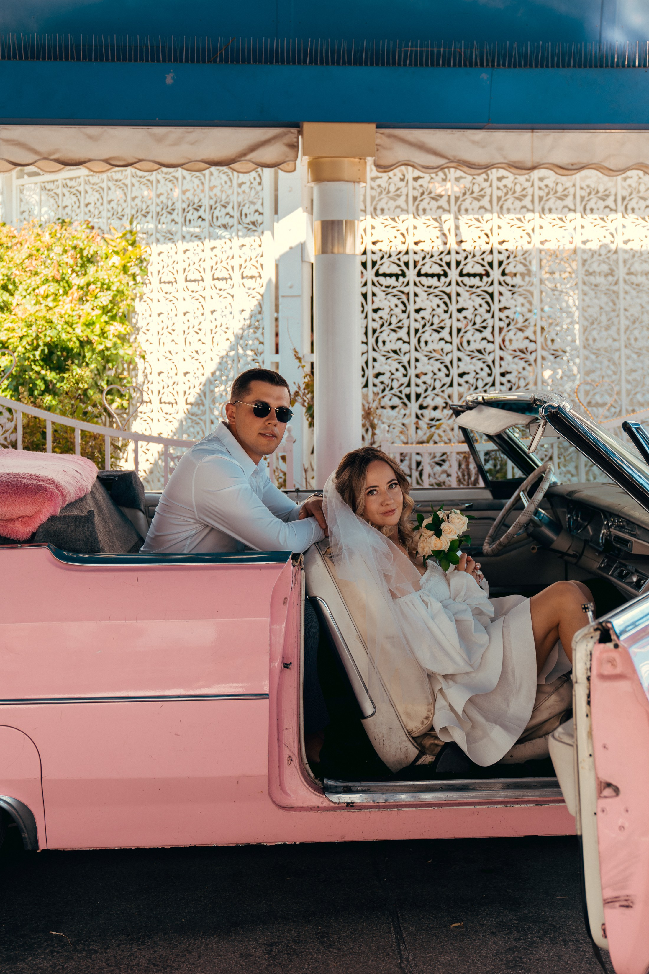 Iryna&Roman. Wedding & elopement photographer Viktoriya Kravtsov. Las Vegas