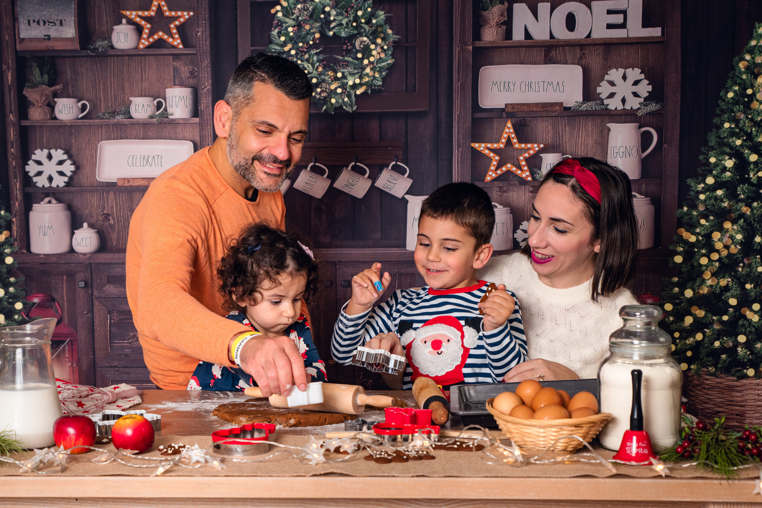 Christmas. Family and Children Photographer /Φωτογράφος