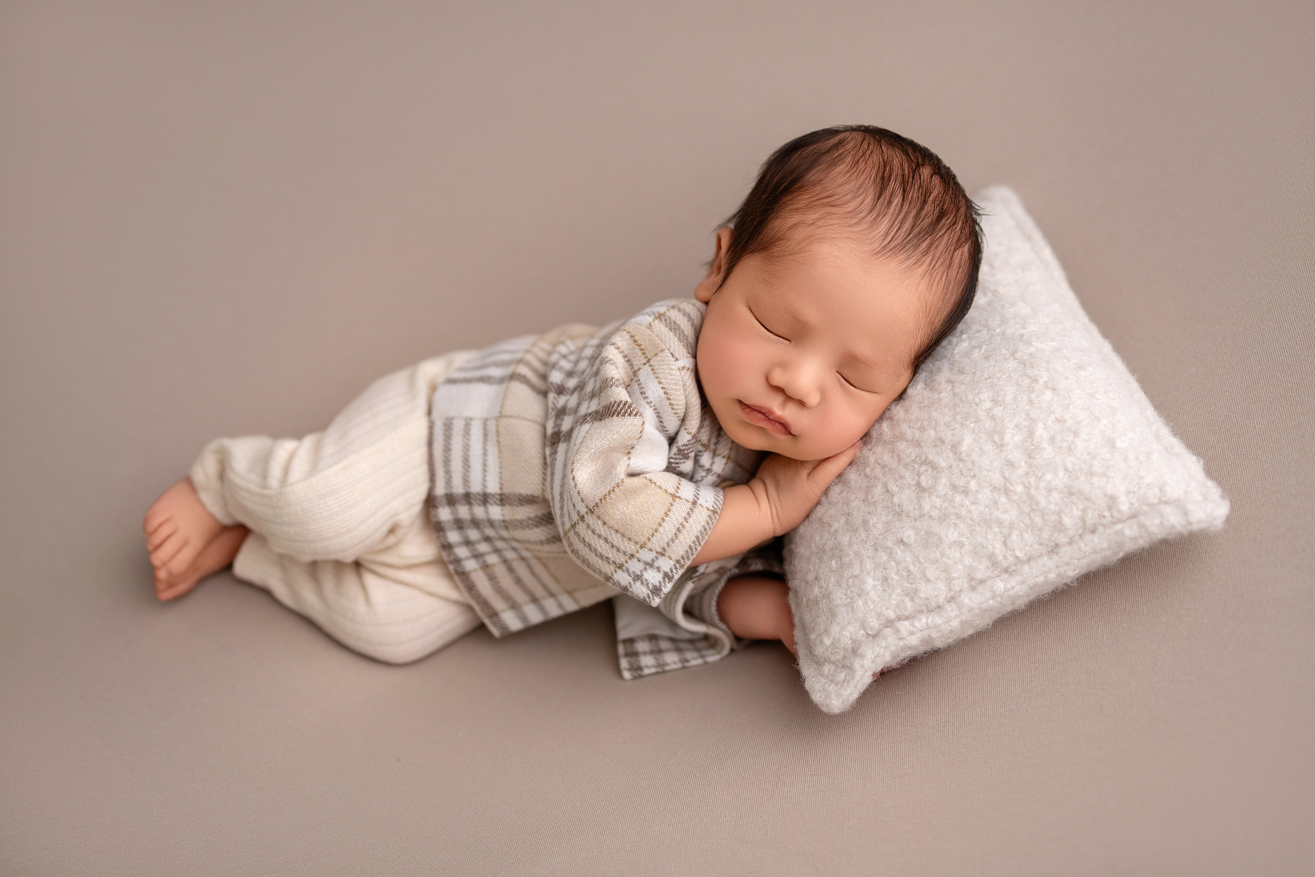 Neugeborene. Neugeborene- Schwangerschaft- und Kinder Fotografin in Lehre
