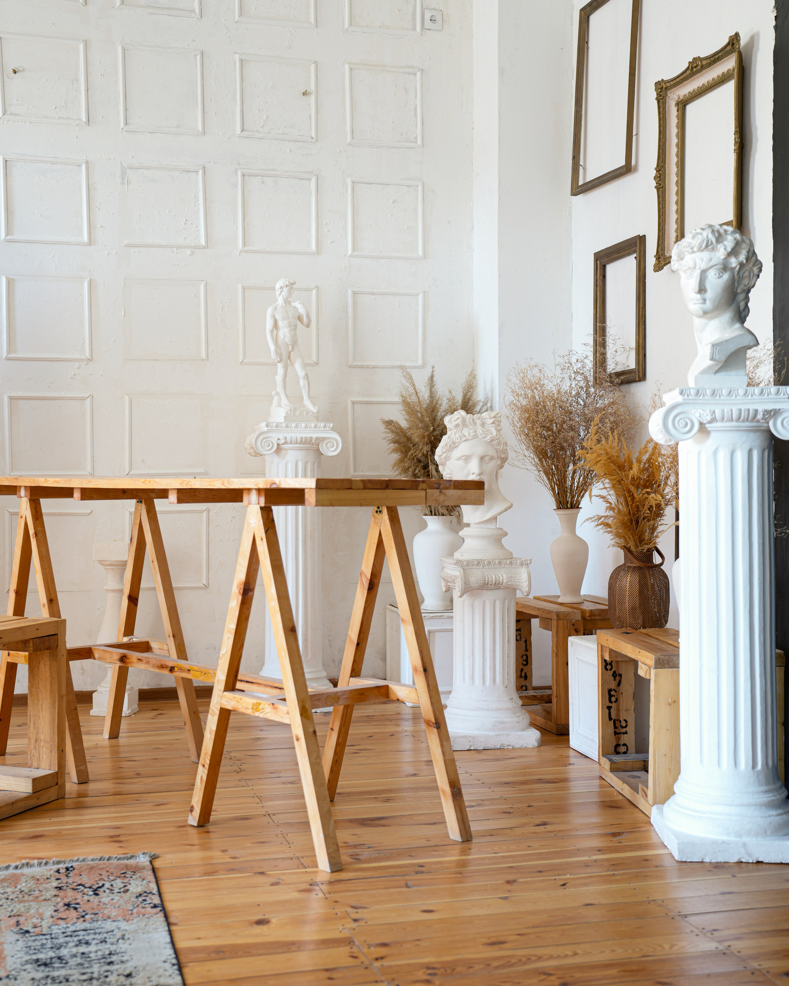 Зал «Loft» — (ул.Бабура, 73Б). 2astudio.uz