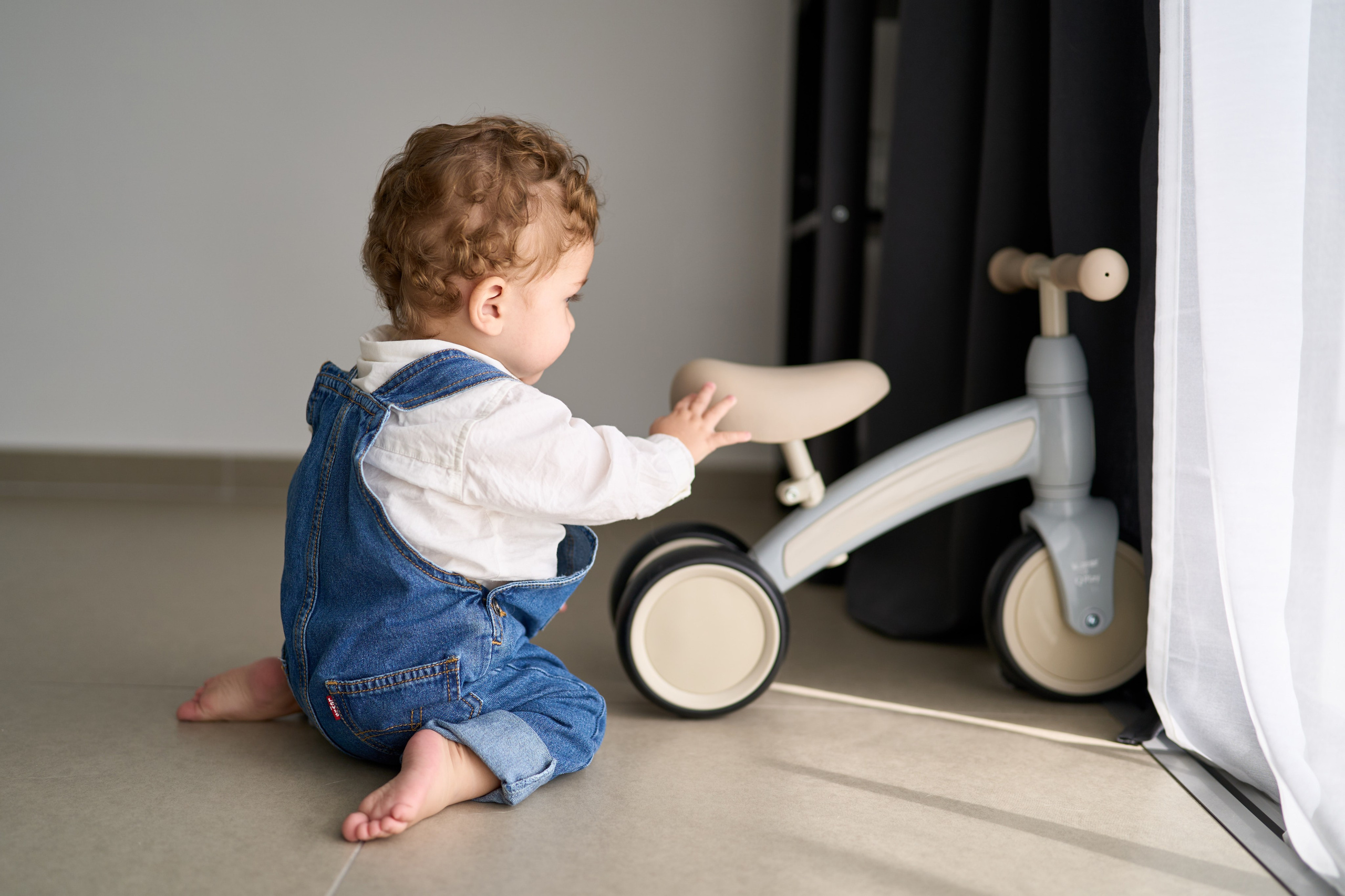 Gilad is 1 year old. צלם אלכס ברט בישראל