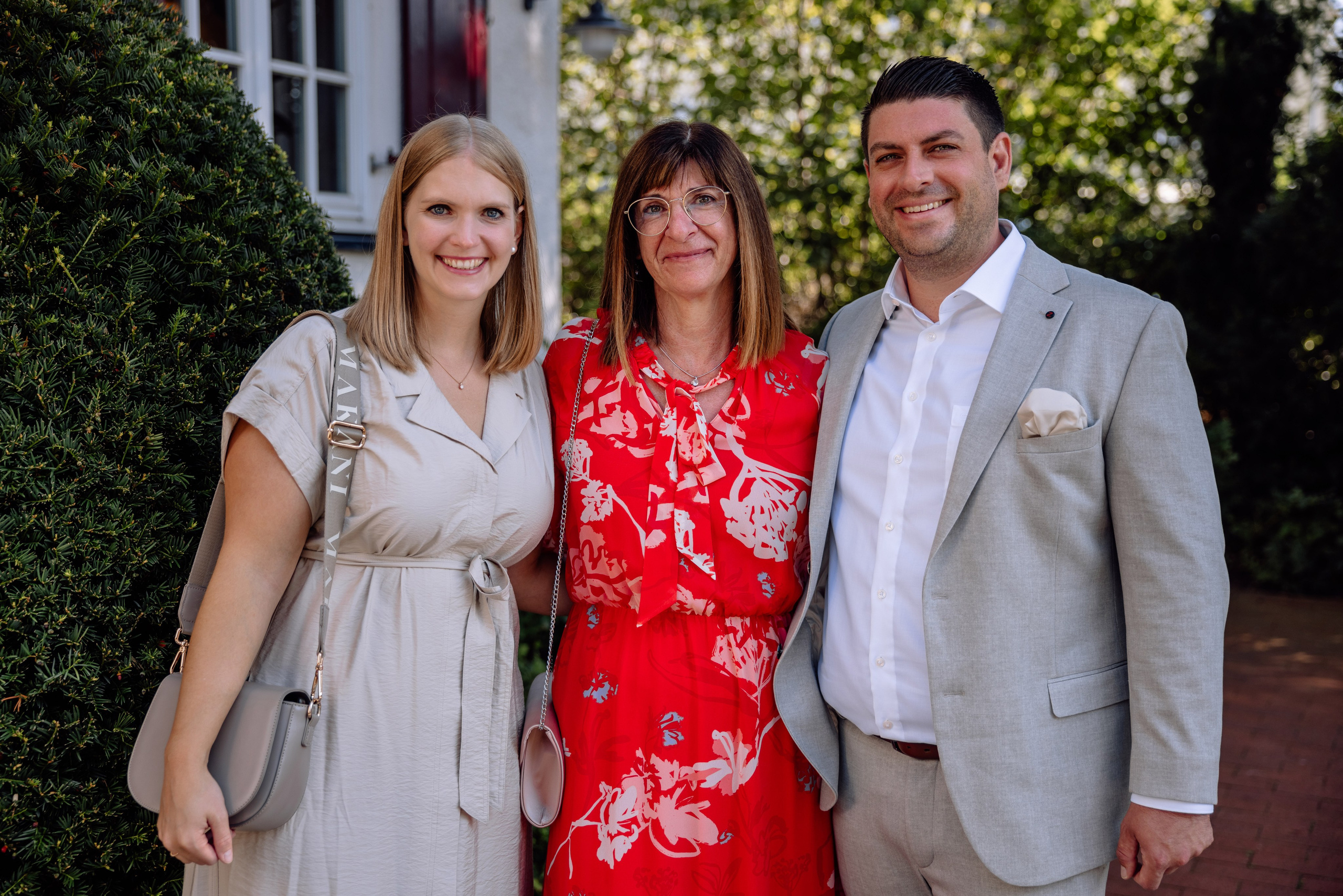 Gilching: Vanessa und Maxi. Hochzeitsfotograf München Taufe Familienfotograf Tanja Mauke