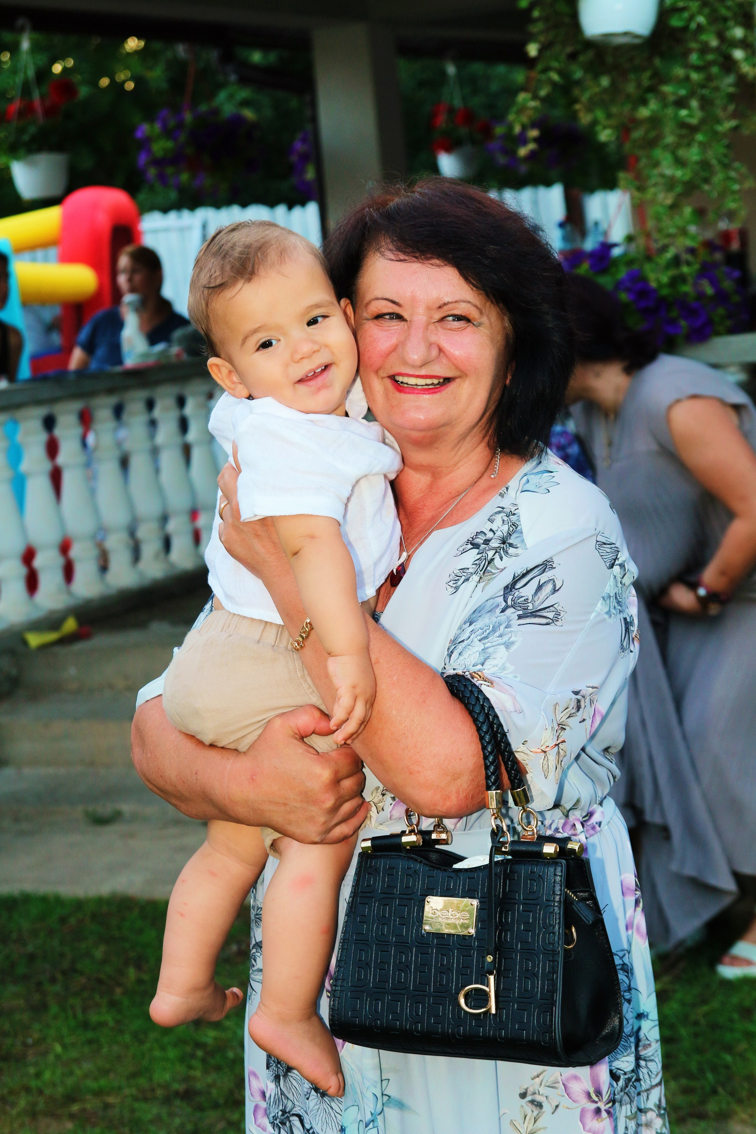 BYZO MEDIA. PETRU BYZO - family and children photographer in ROMANIA