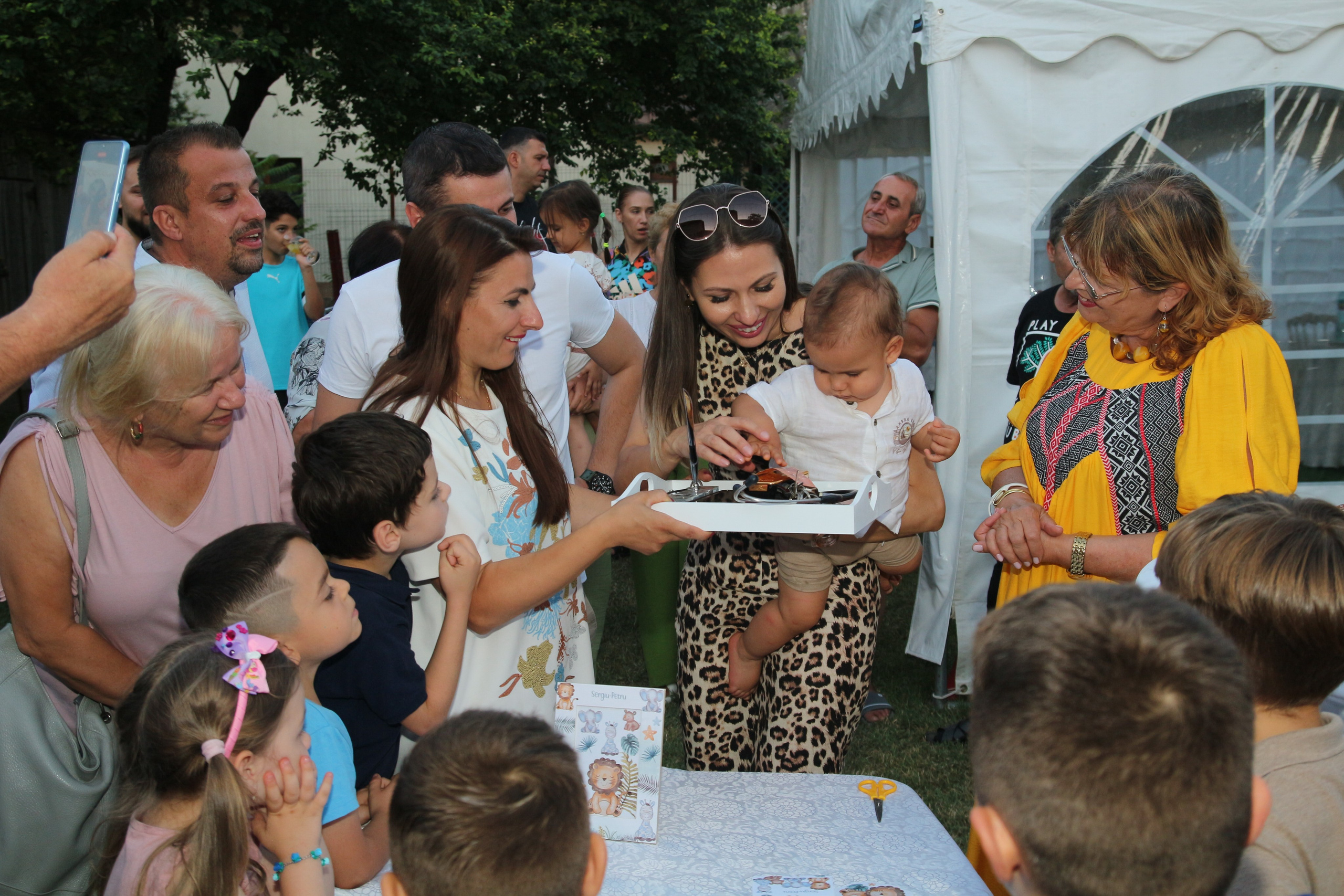 BYZO MEDIA. PETRU BYZO - family and children photographer in ROMANIA