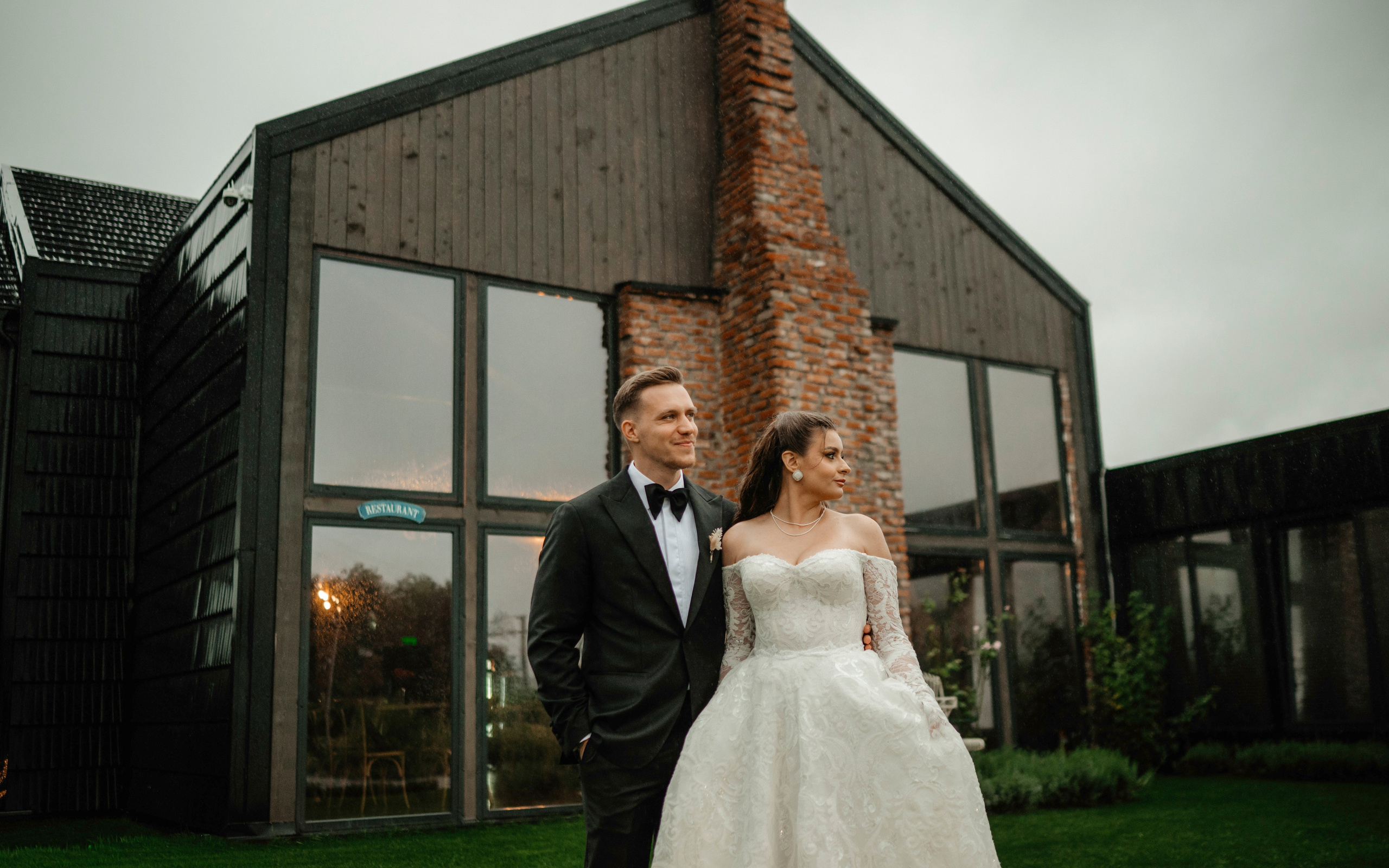 🤎 E l i s a & O v i d i u — Wedding Day Preview. Wedding & Family Photographer