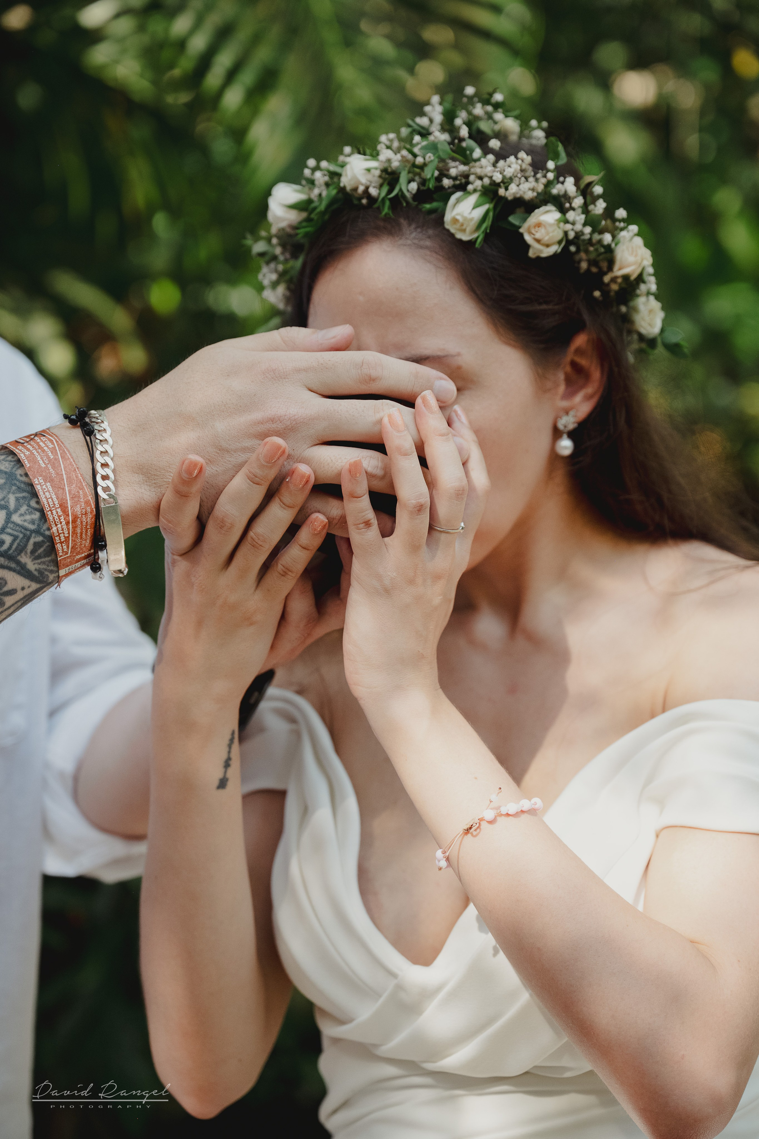 Mayan Weddings. Destination wedding photographer based in Cancun and Riviera Maya with service worldwide