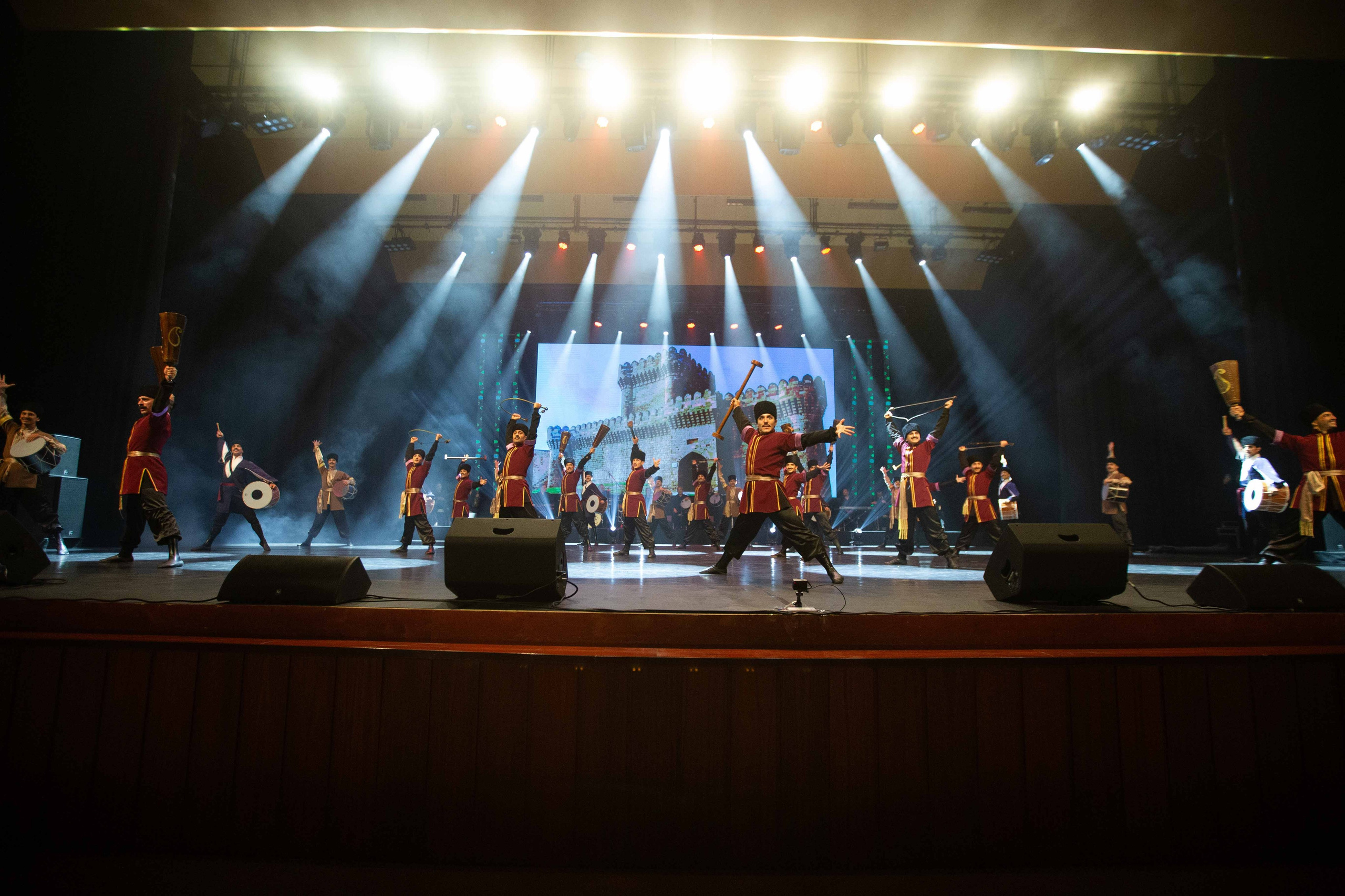 STATE DANCE ENSEMBLE. Wedding&Event photographer Ismail Rzayev in Baku