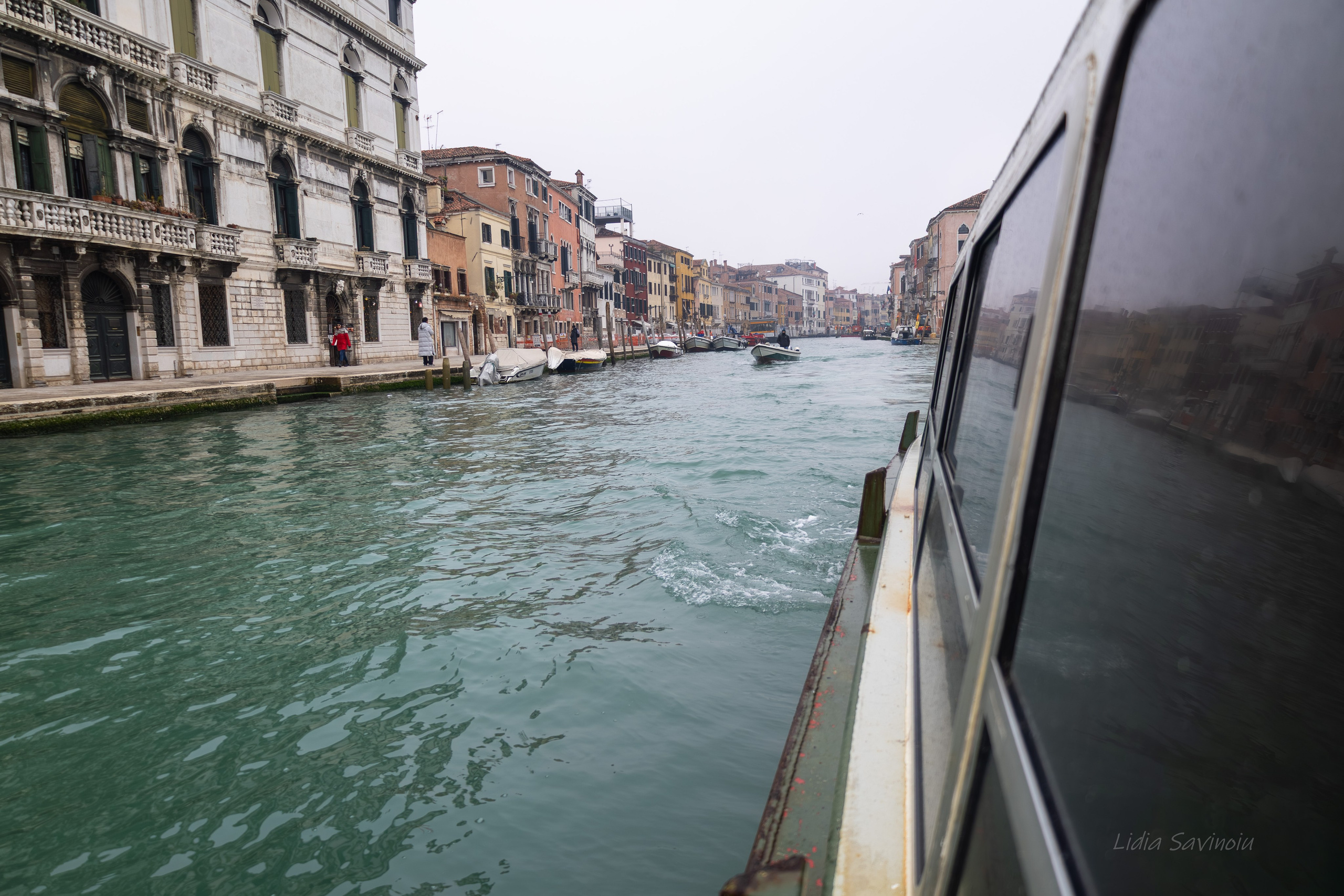 Veneția. Fotograf. Lucrez cu oameni, produse și spații. Portret și fotografie creativă. Bacău, România. Lidia Savinoiu