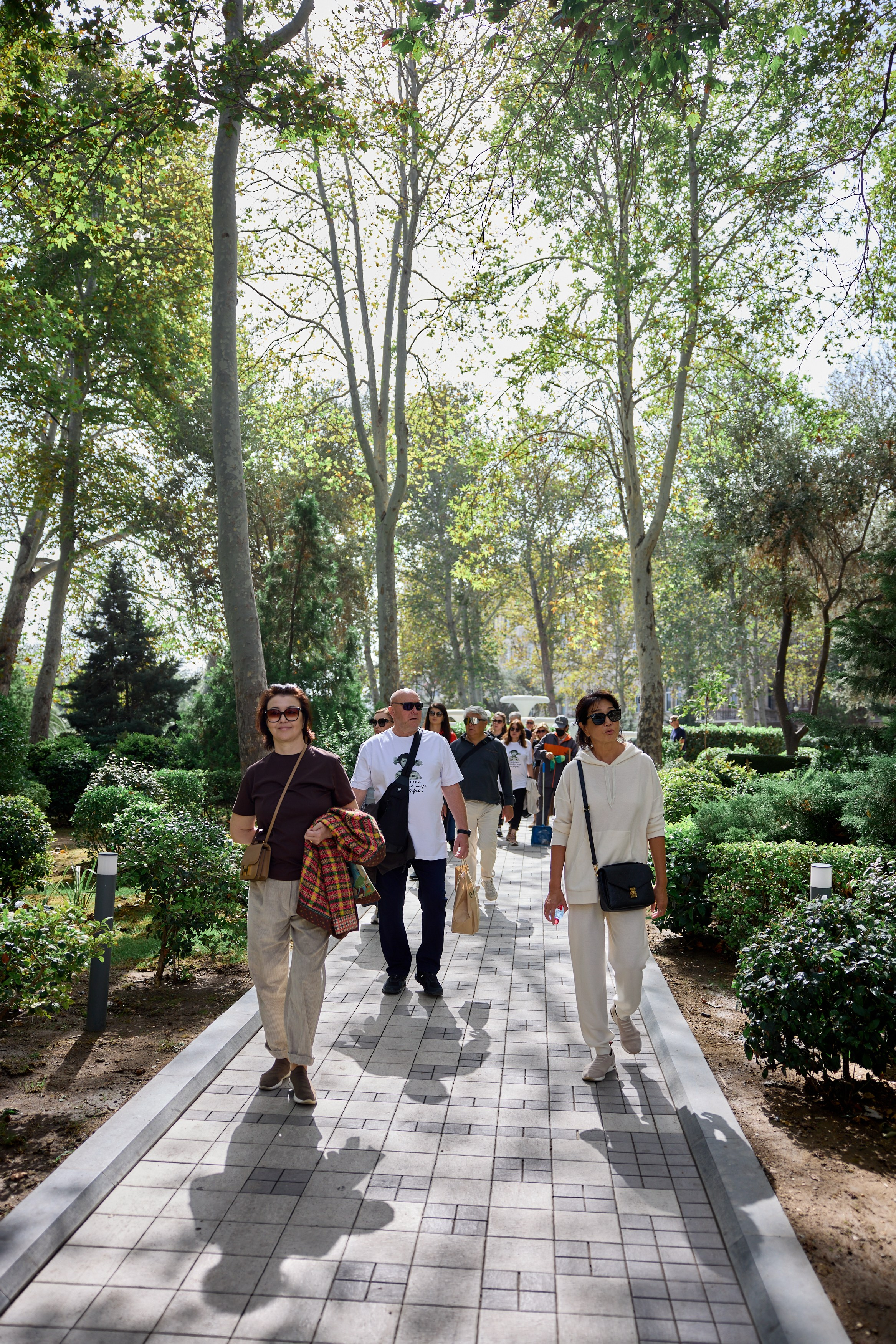 Экскурсия по Баку. День 2. Photographer in Baku Kamran Enceladus