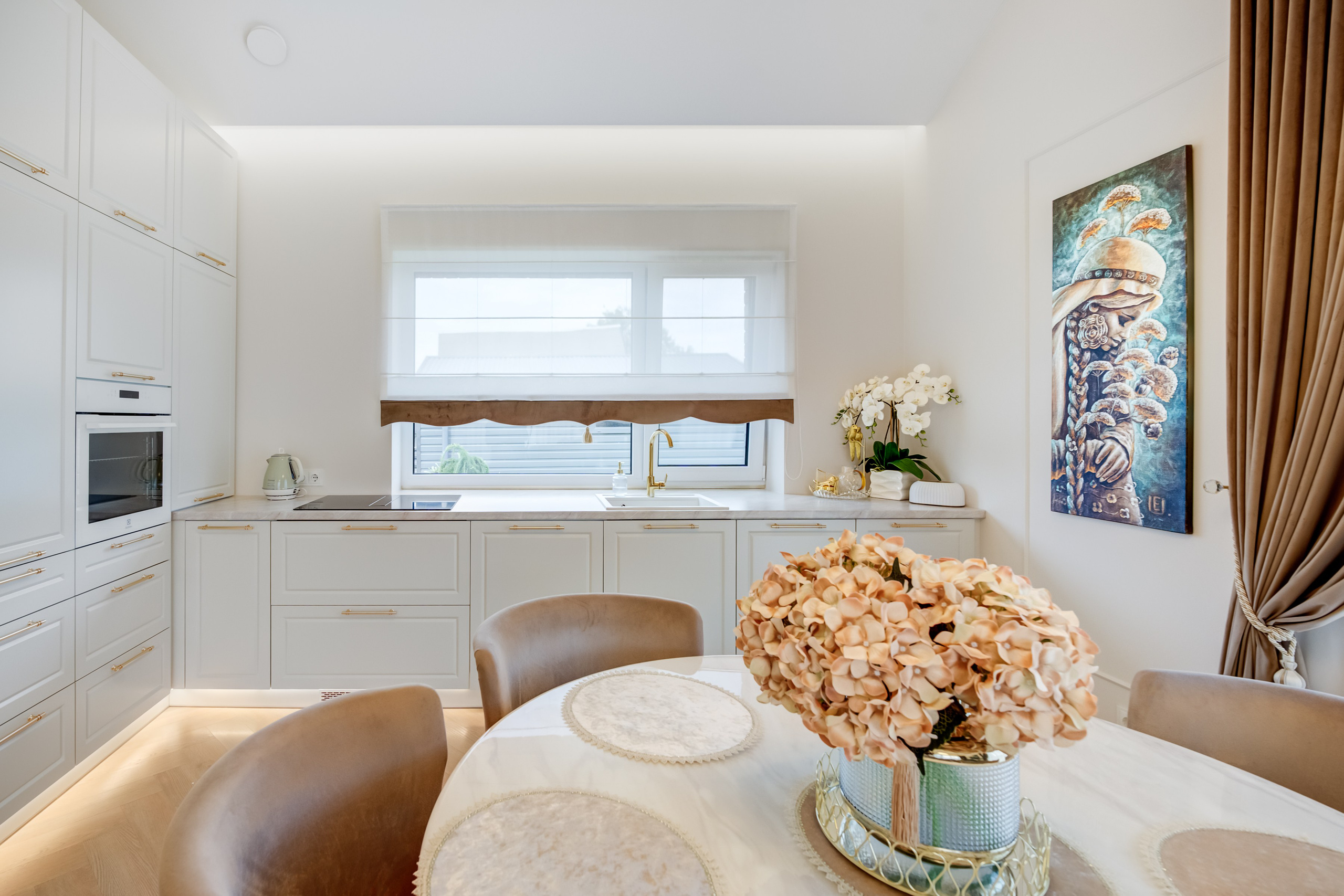 Lentvaris, gražus namas. Elina Sapiega fotografė Vilniuje