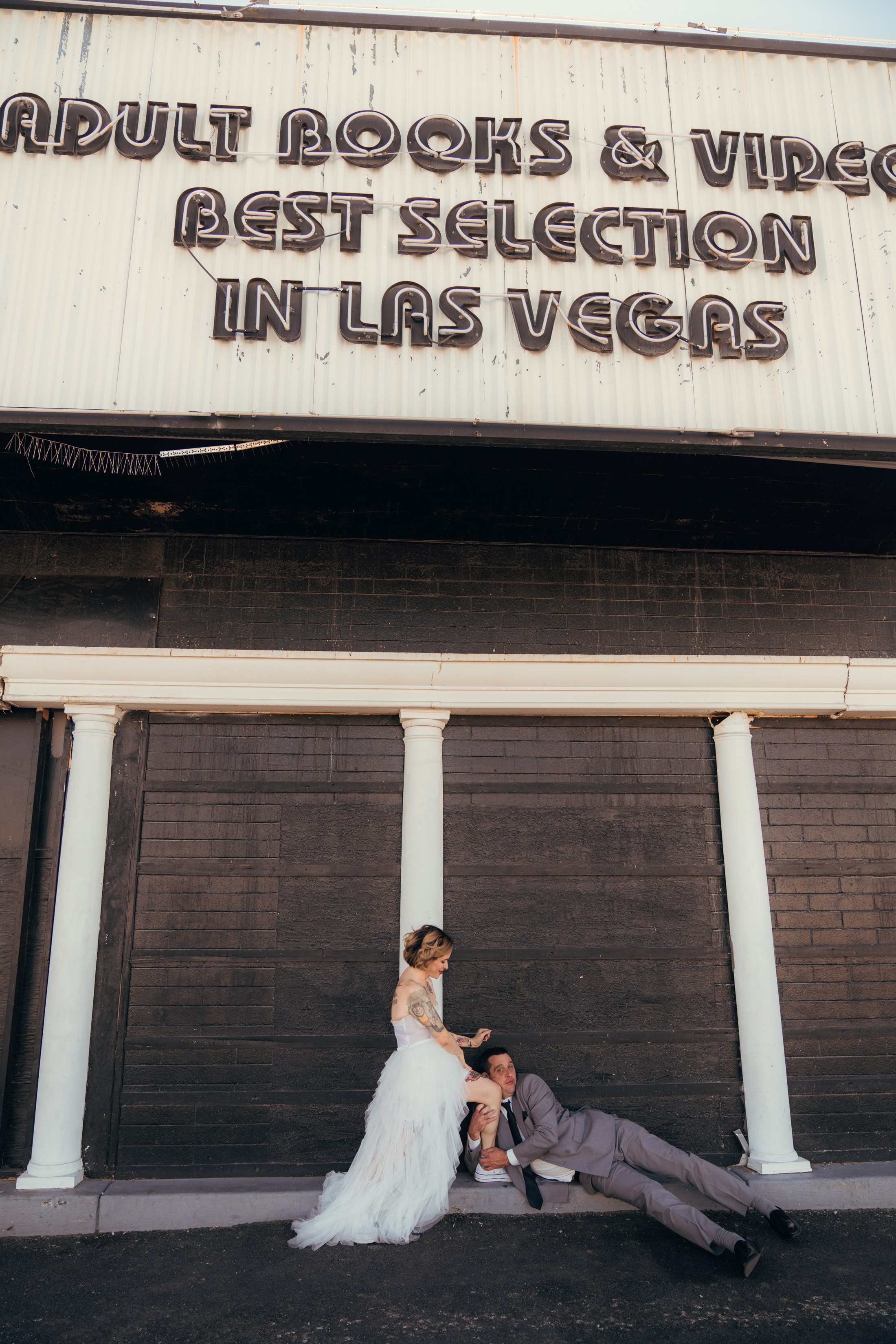Dylan&Chanin. Wedding & elopement photographer Viktoriya Kravtsov. Las Vegas