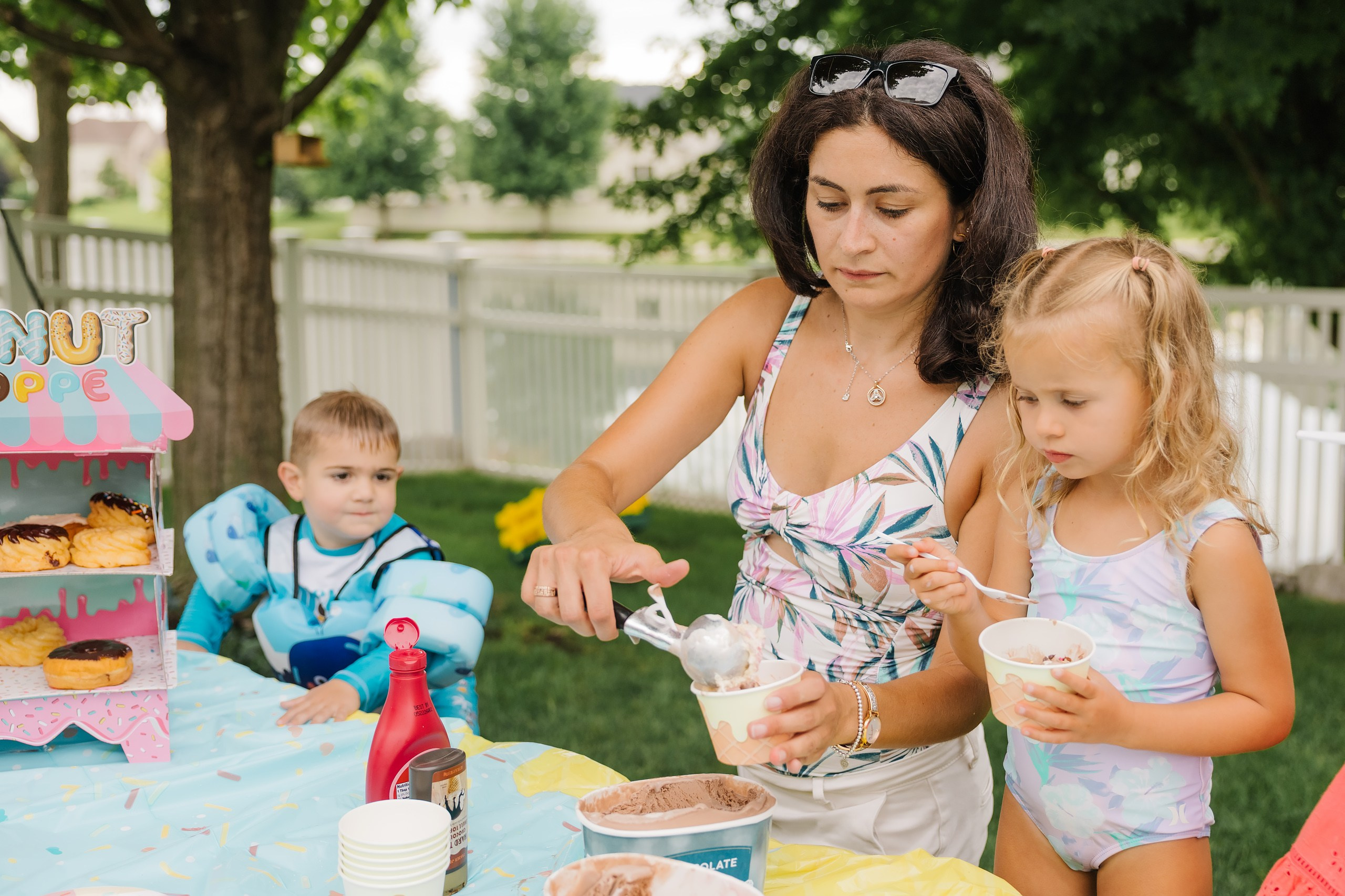 Birthday Party. Wedding family event photographer in Chicago Nick Yushevich