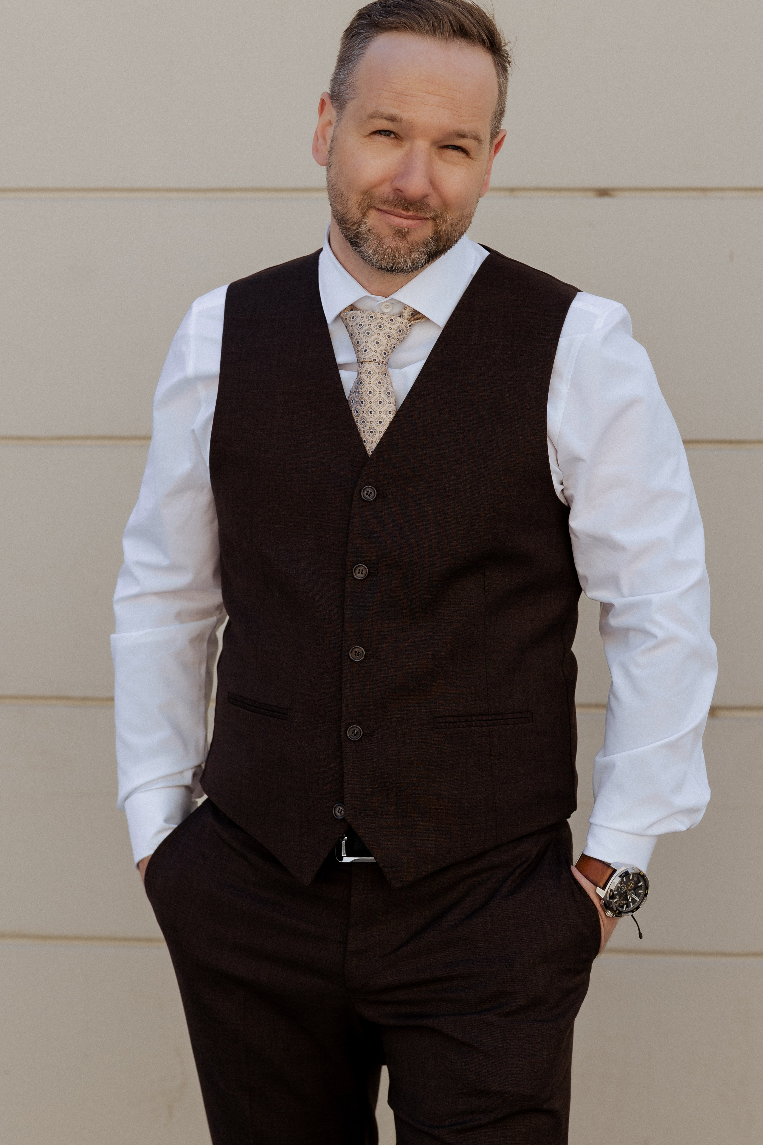 Monika ir Vytautas — miestu alsuojanti trumpa jaunųjų fotosesija Kaune