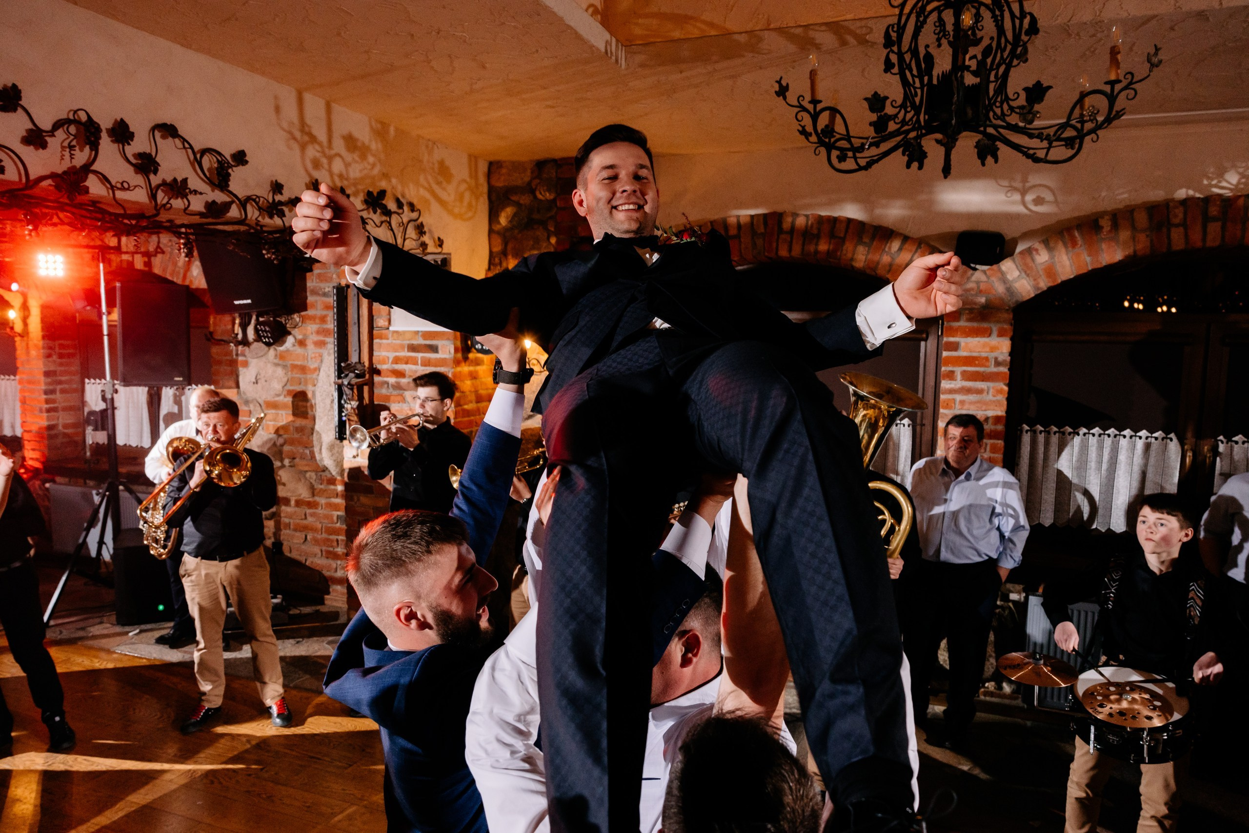 Zofia ♡ Bartosz. Fotograf Ślubny Warszawa - Sesje Biznesowe Rodzinne Eventy