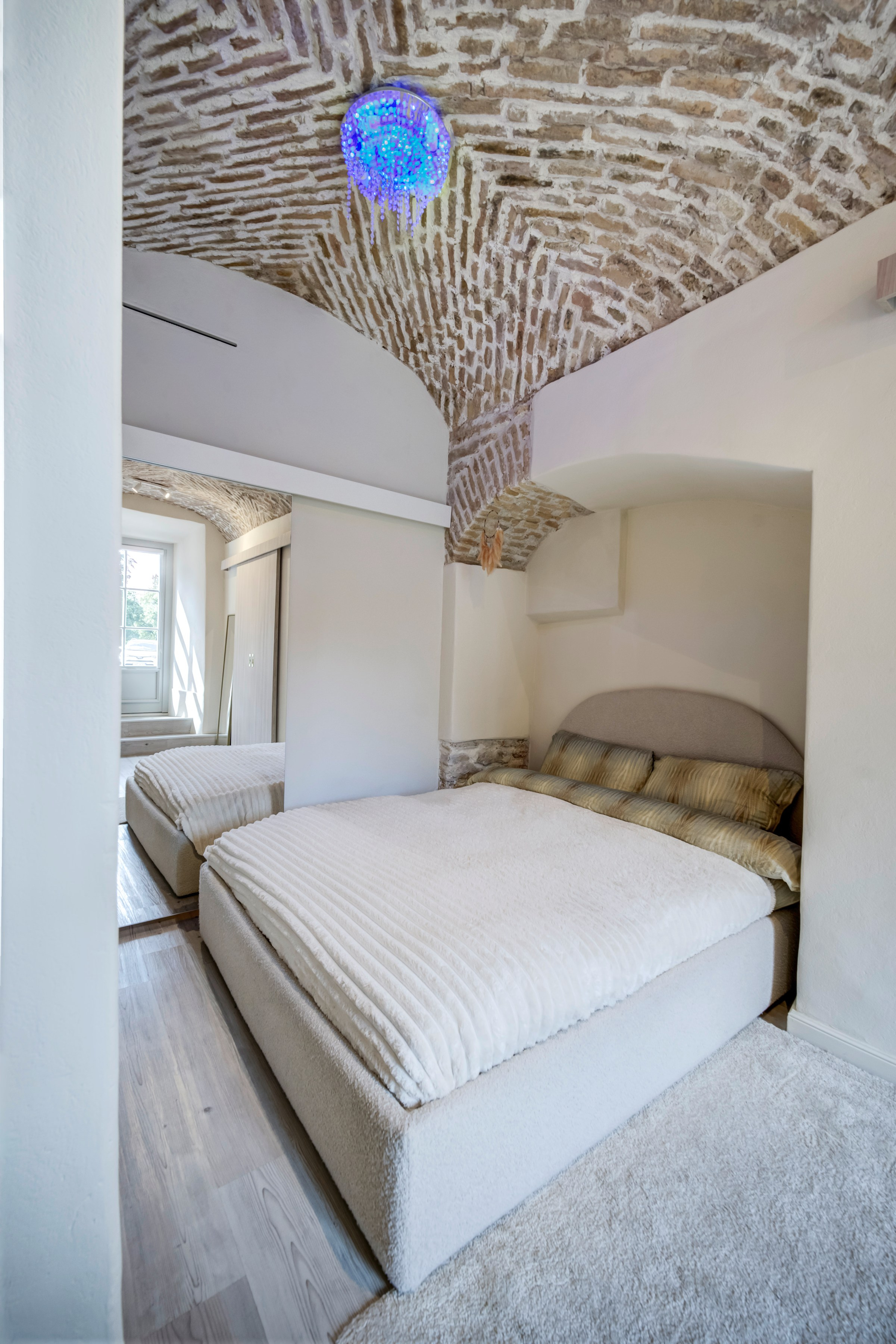 Teatro g. 7 , Vilnius. Elina Sapiega fotografė Vilniuje