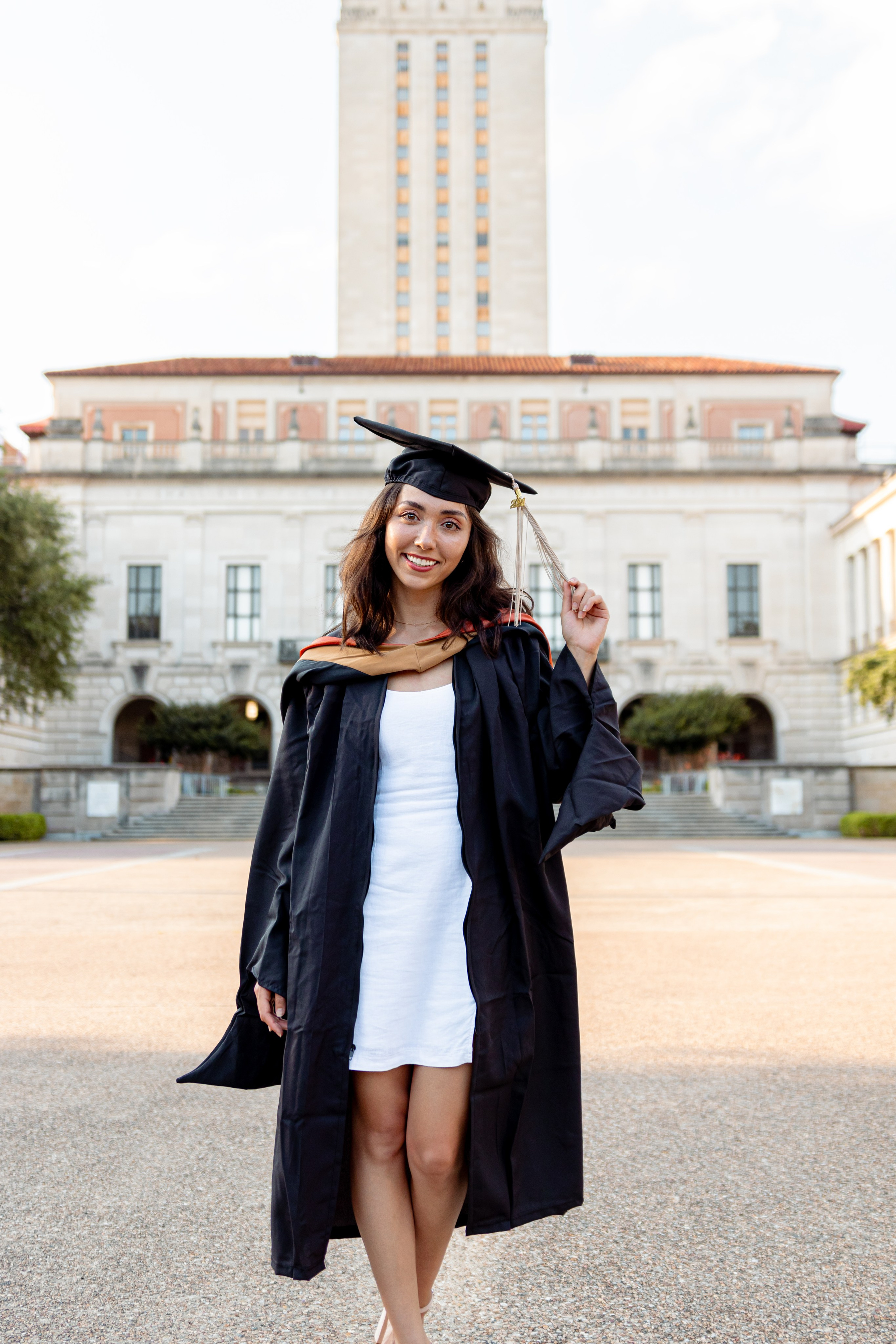 Saskia’s senior photoshoot at the University of Texas Austin