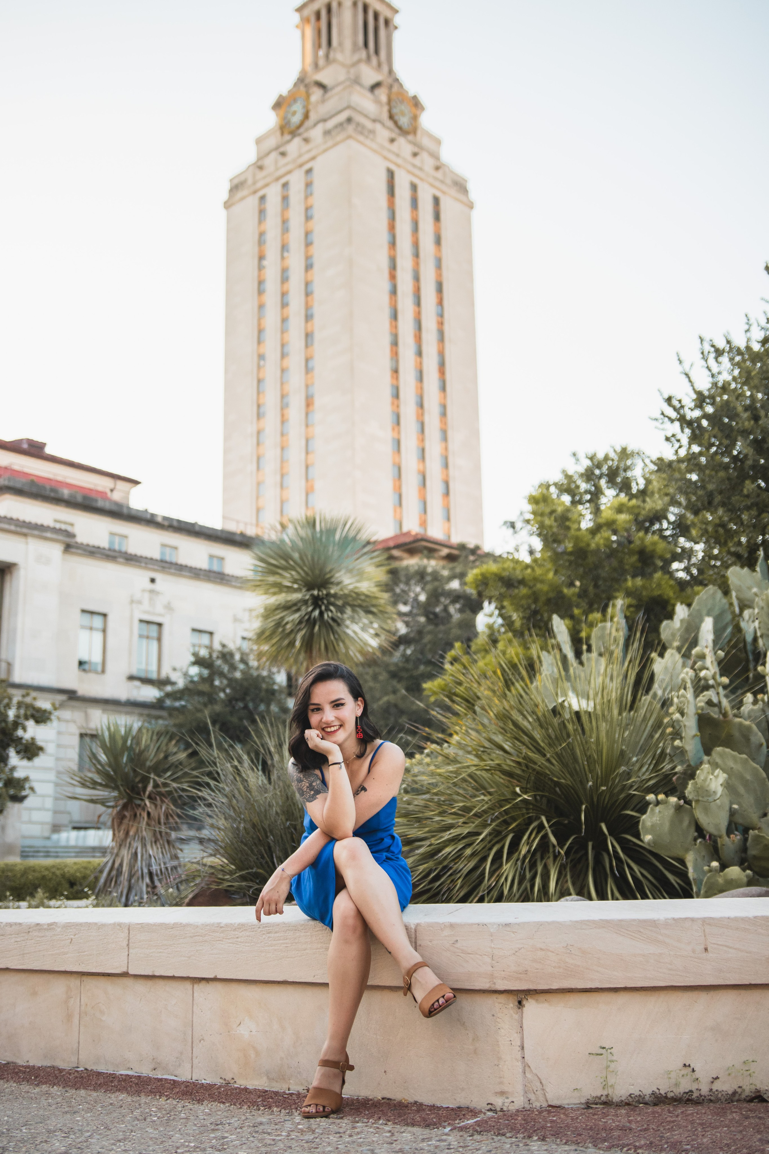 Group senior photoshoot at the University of Texas Austin