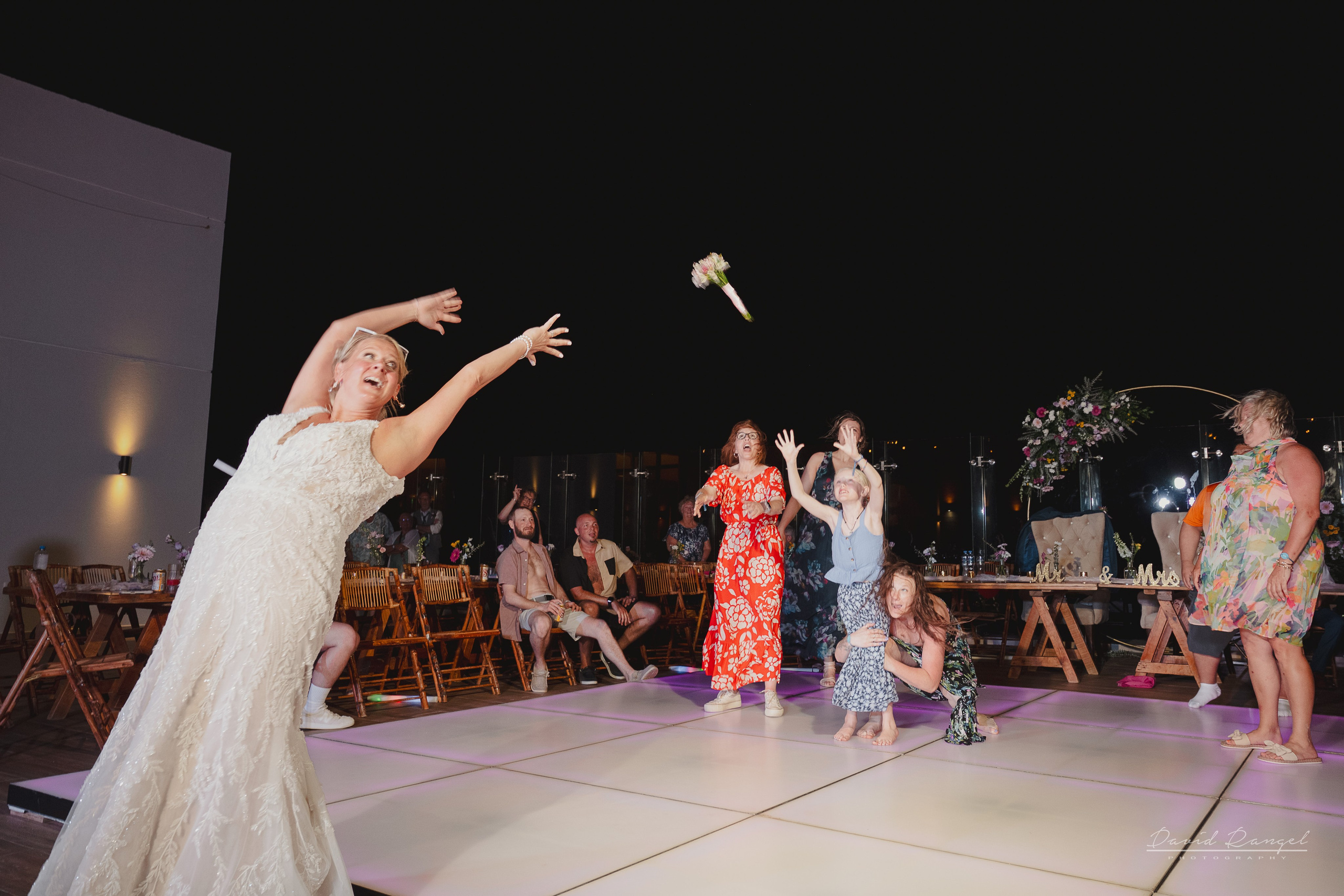 Destination Wedding at Royalton Splash Riviera Cancun. Destination wedding photographer based in Cancun and Riviera Maya with service worldwide