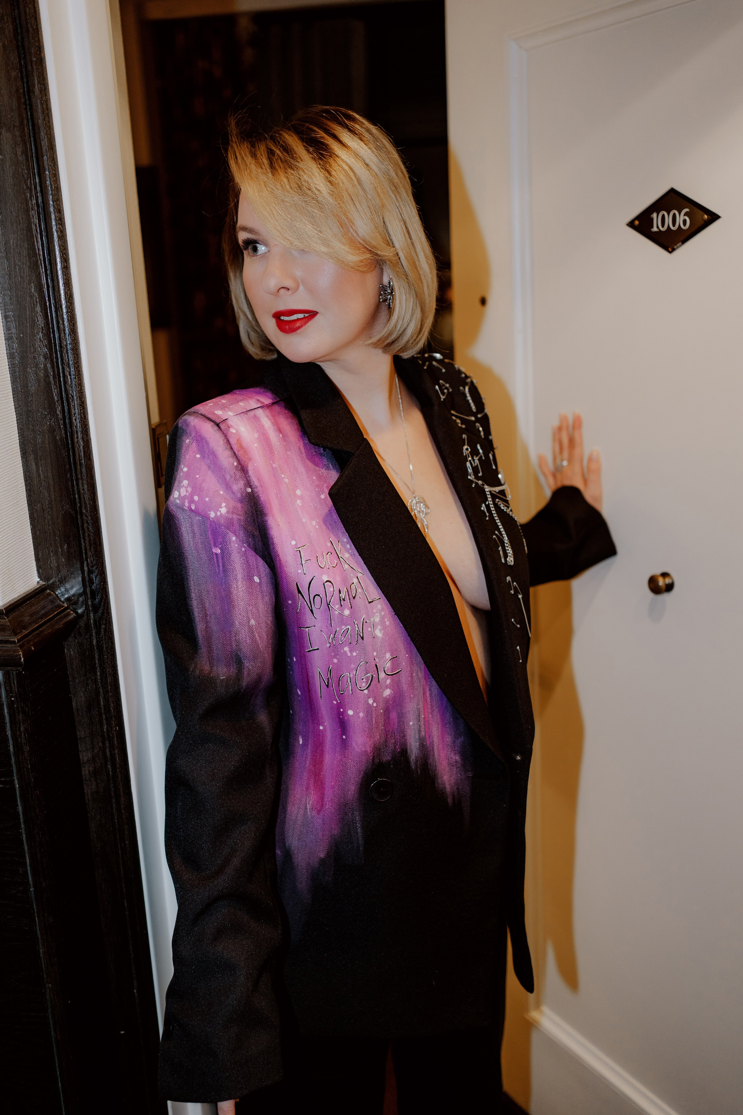 In the hotel. M Atelier | Art Portraits