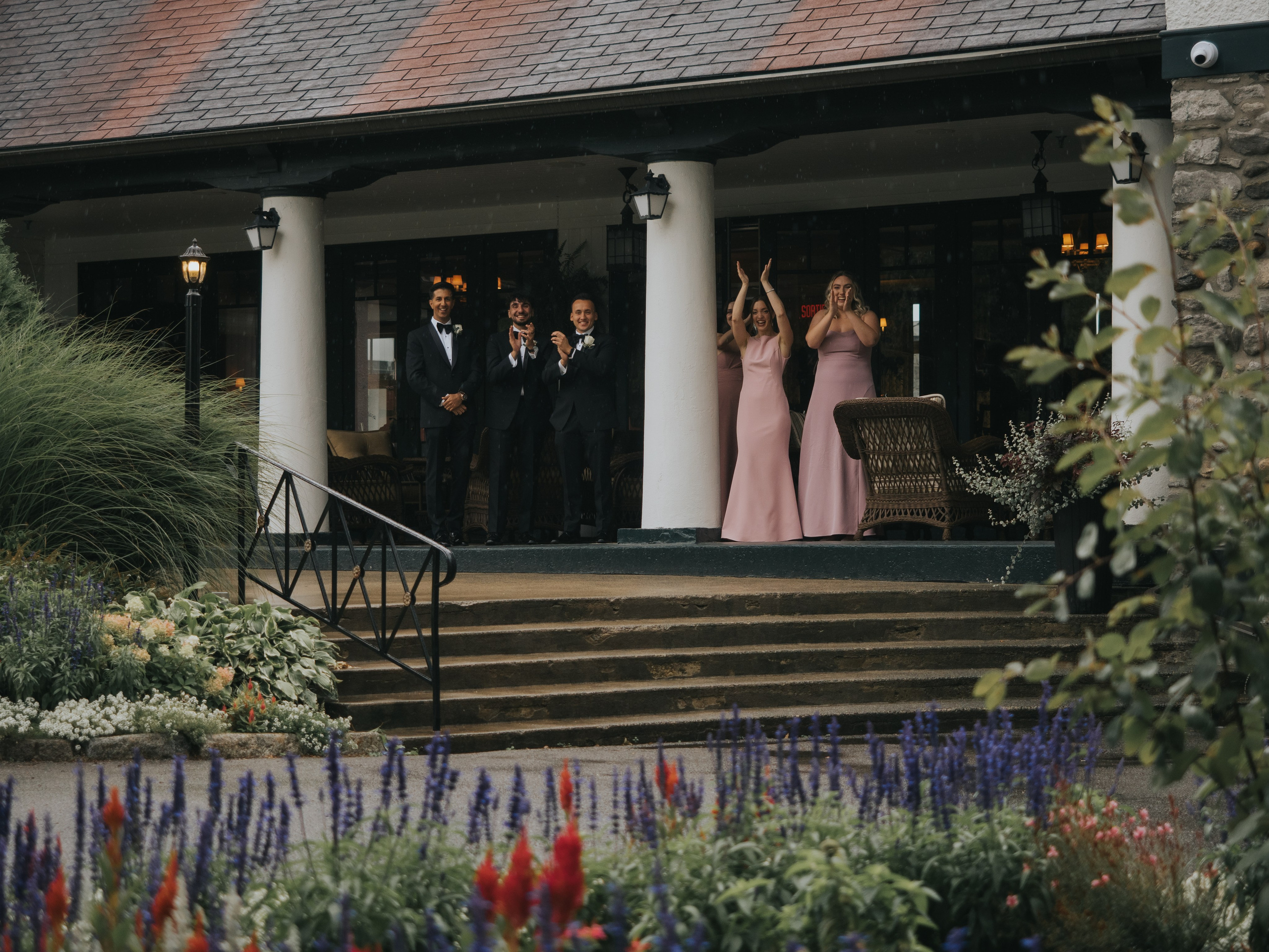 Wedding of Cassandra and Loïc in Beaconsfield, Montreal. Wedding and Family Photography Montreal Muriel Oe Photo