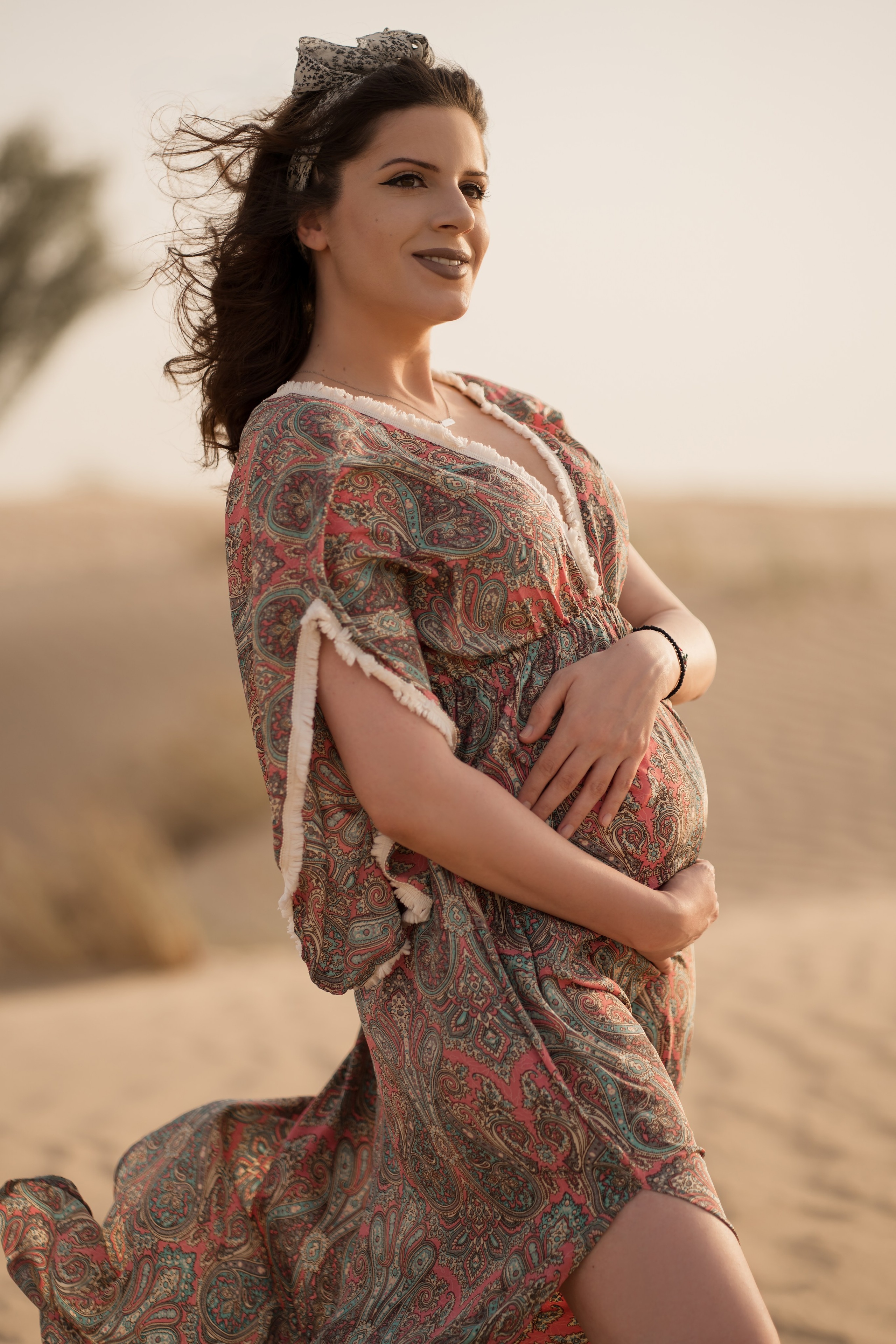 Desert Bloom. Angela Iakovleva — Family Photographer in Dubai