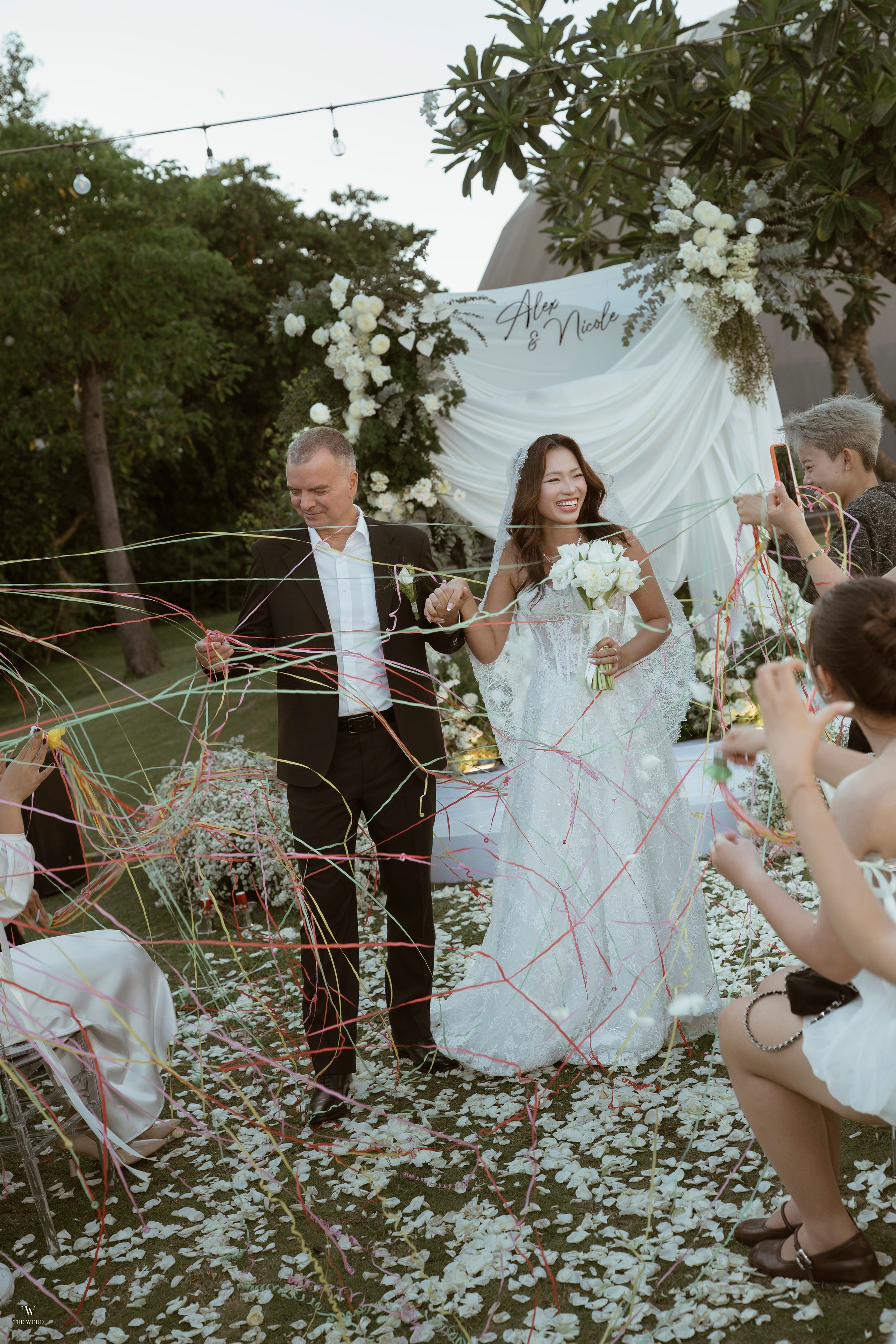 ALEX & NICOLE. WEDDING PHOTOGRAPHER IN VIETNAM