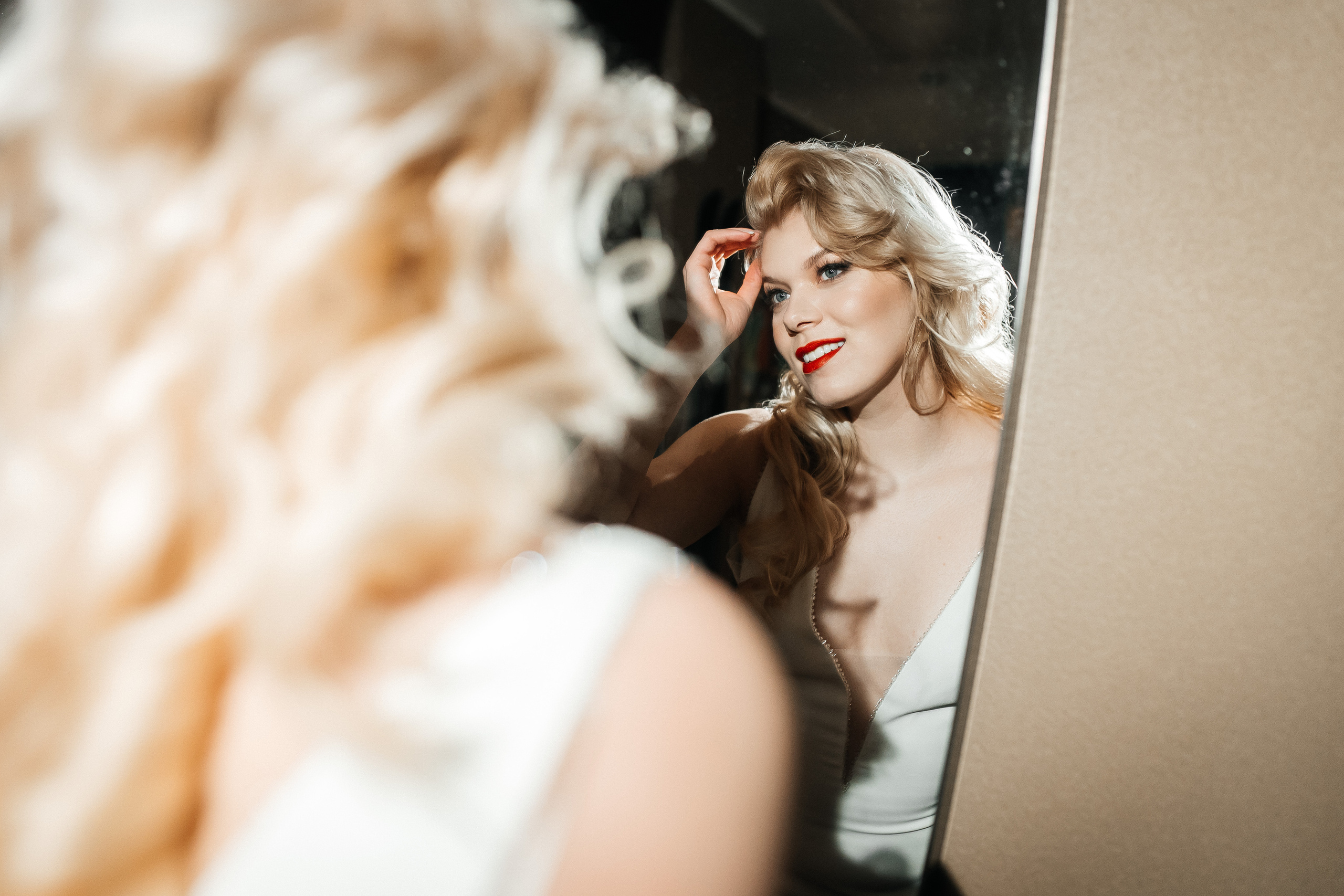 The Glamour Bride. Valokuvaaja Lahti, Helsinki Elena Salonen