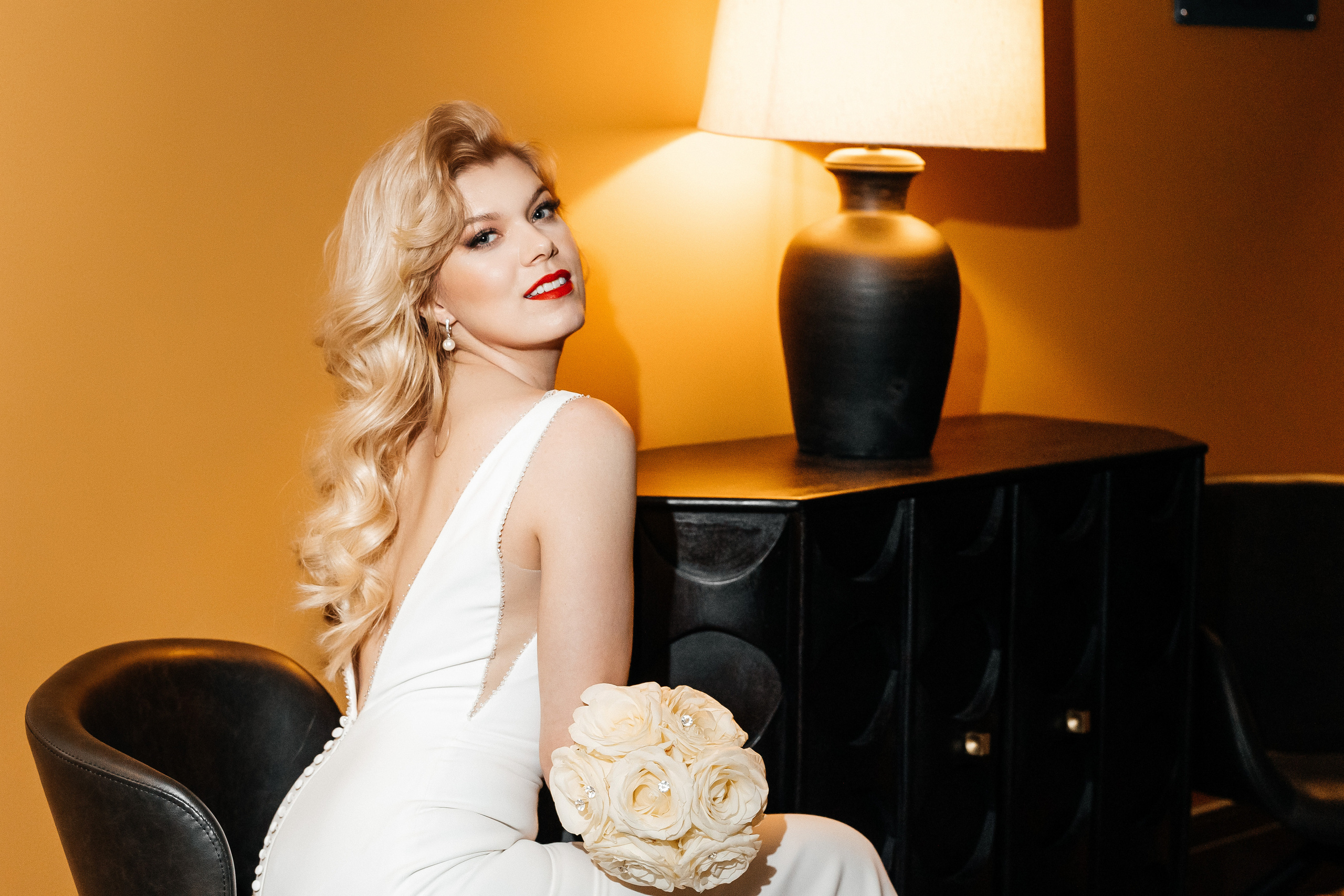 The Glamour Bride. Valokuvaaja Lahti, Helsinki Elena Salonen