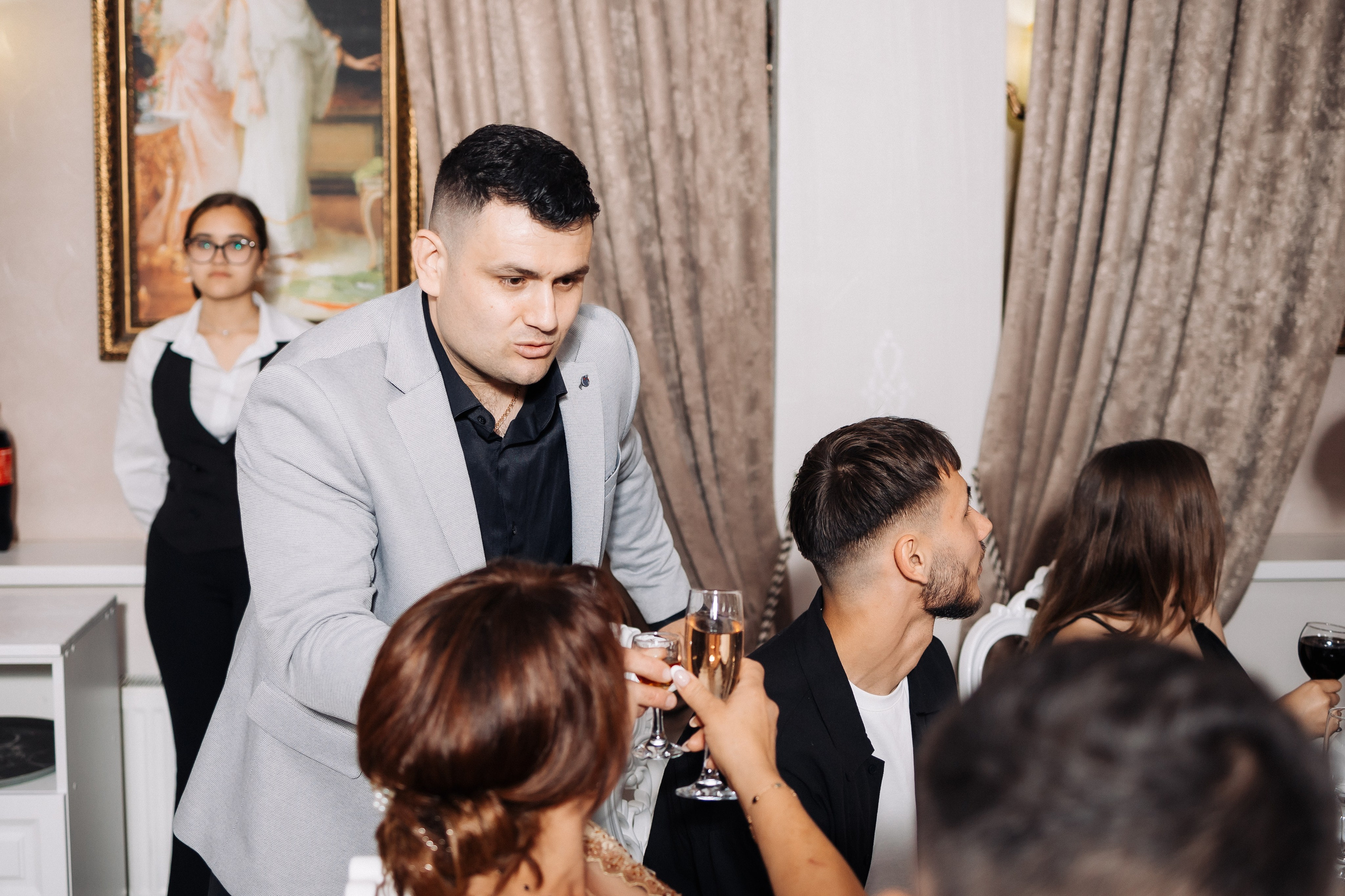 Marius & Amelia. Fotograful evenimentului tău