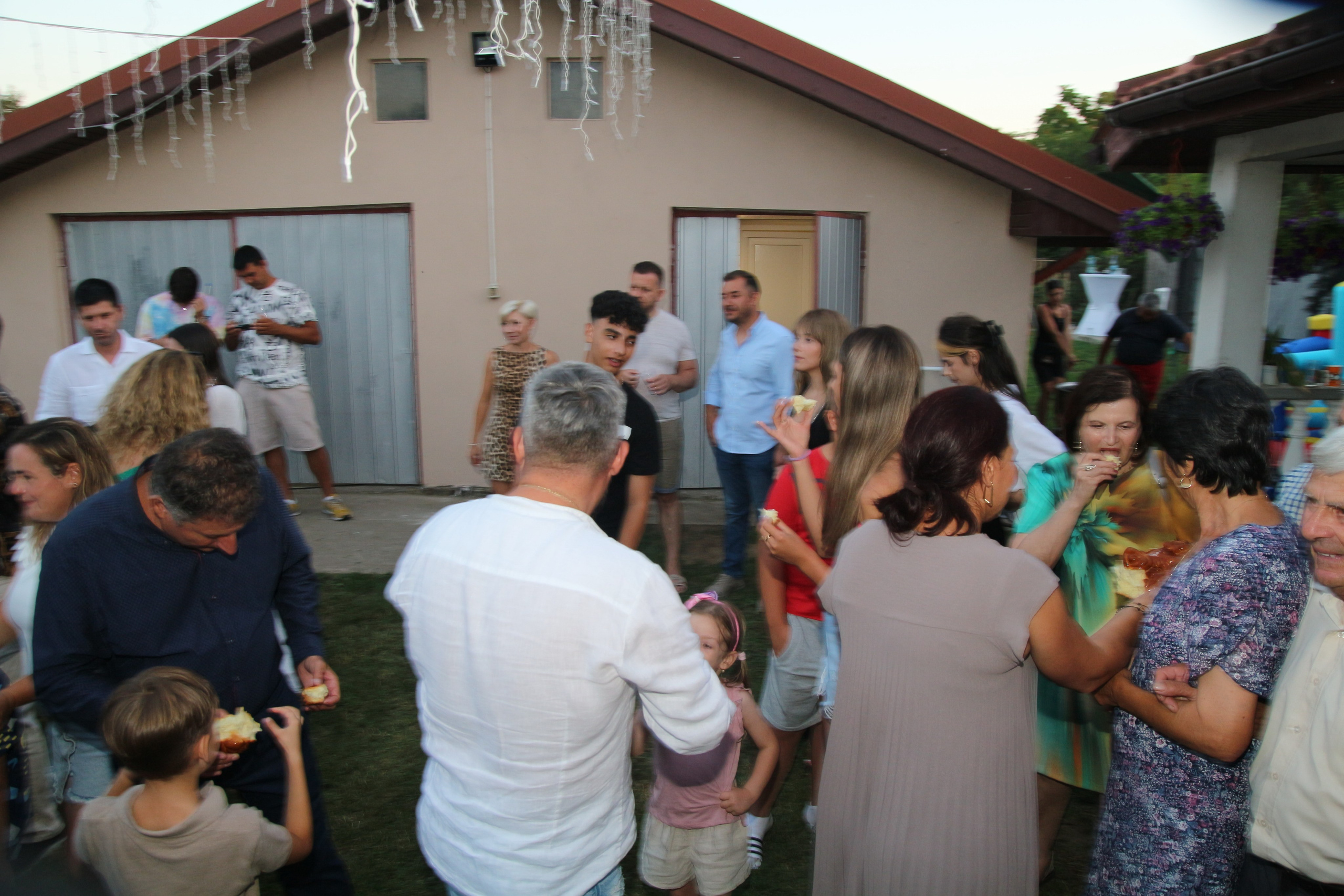 BYZO MEDIA. PETRU BYZO - family and children photographer in ROMANIA