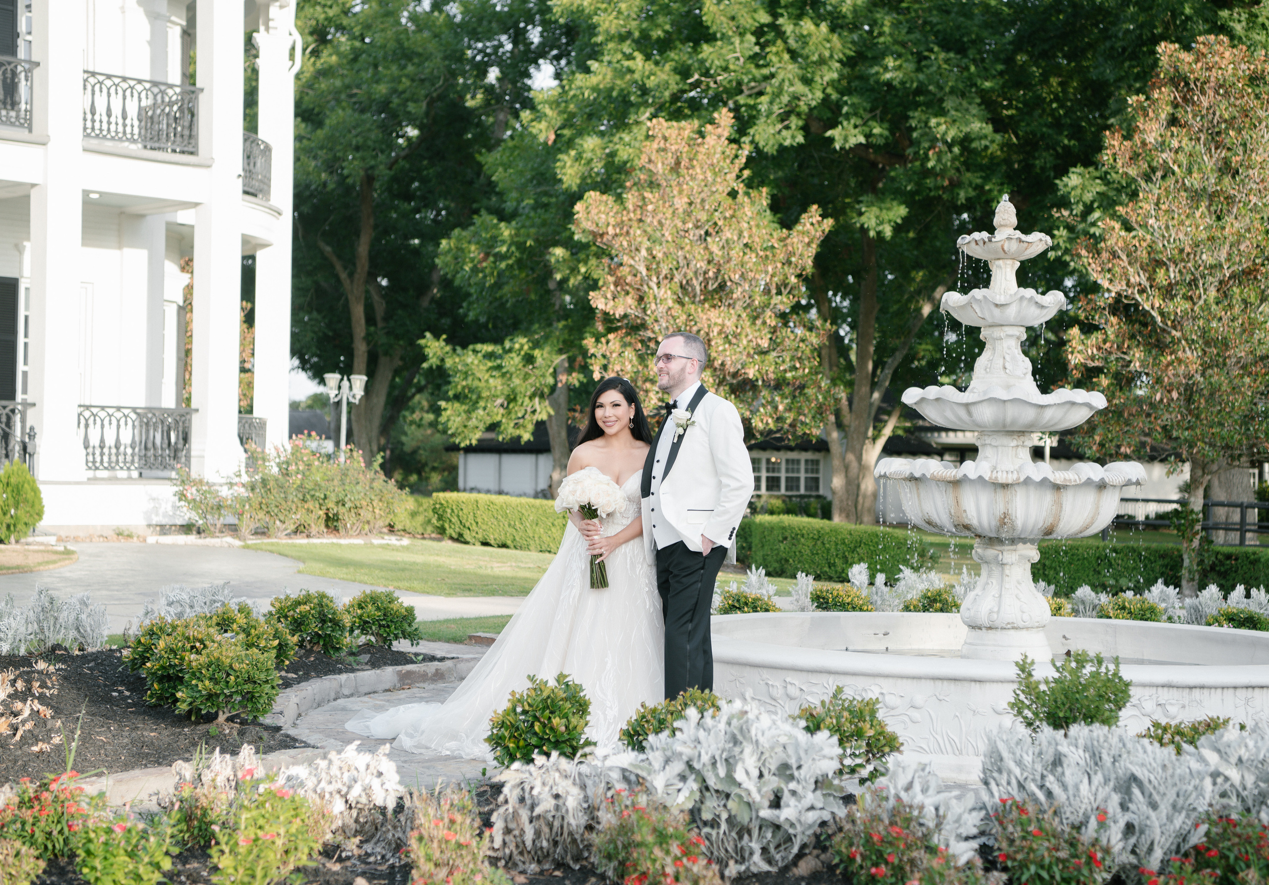 Markus & TJ. Wedding photo and video Texas