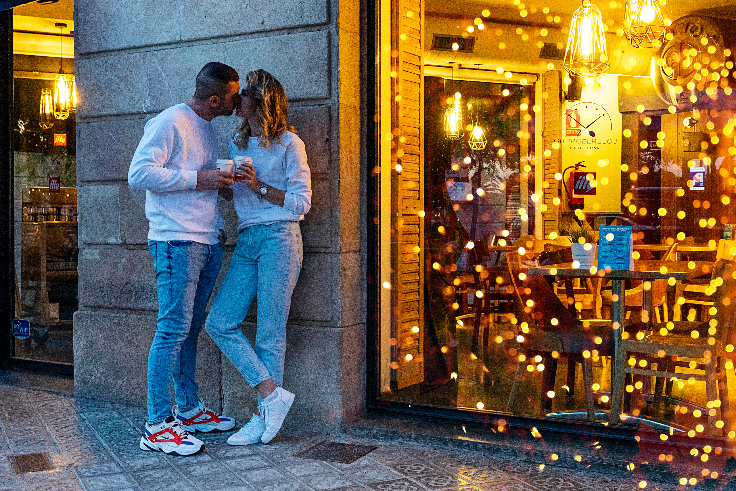 Love Story in Barcelona. Photographer @ Studio | Barcelona — Svyatoslav Usmyal