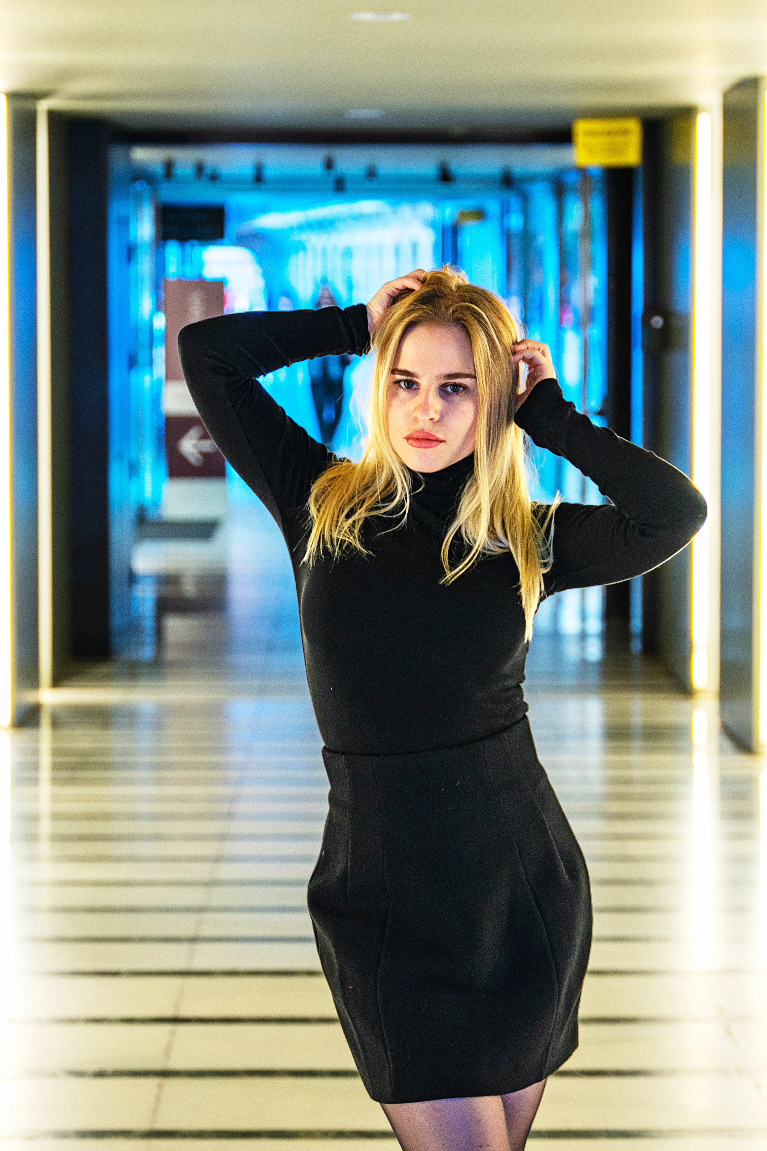 Girl with tattoos. Photographer @ Studio | Barcelona — Svyatoslav Usmyal