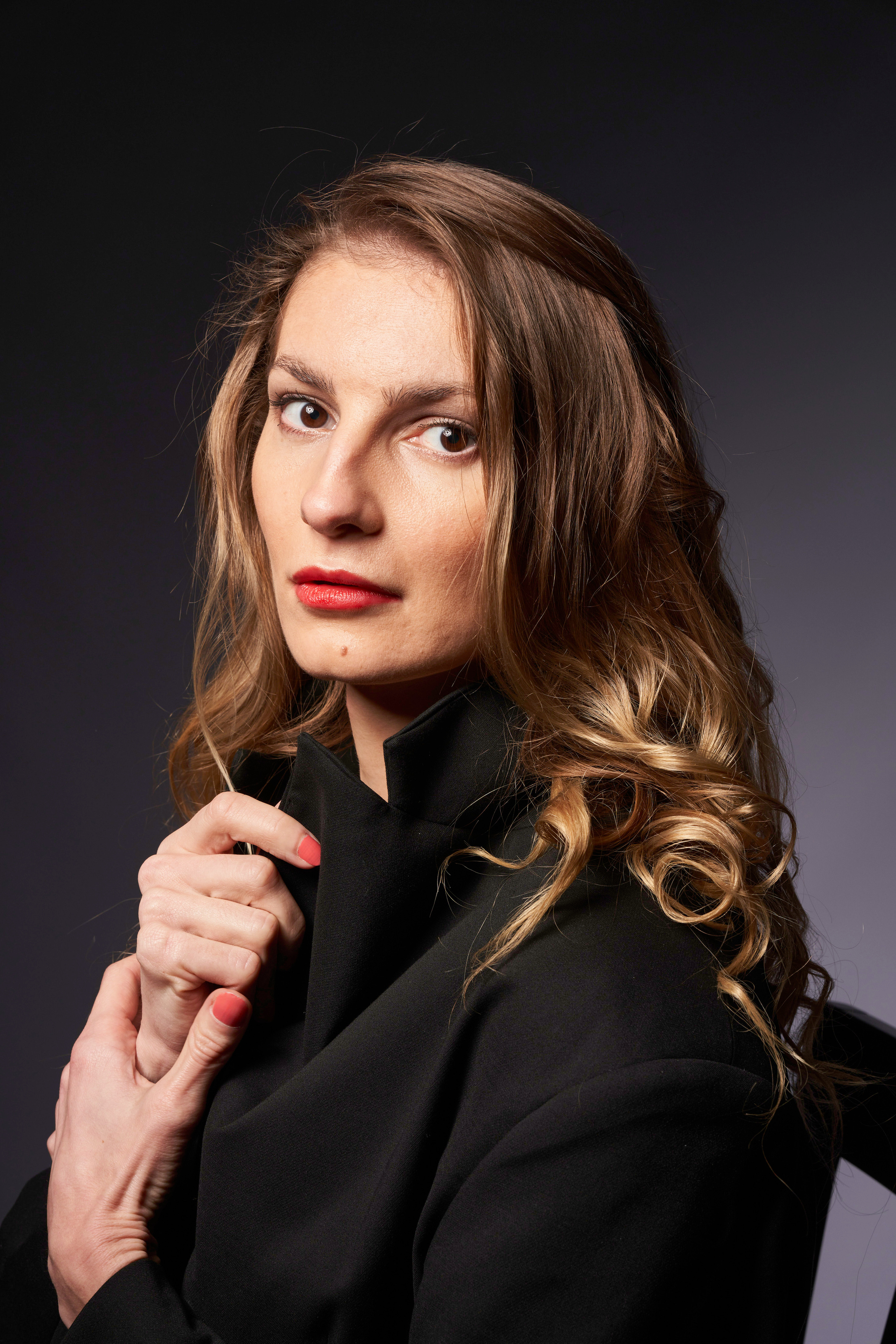 Women’s portraits. Photographer @ Studio | Barcelona — Svyatoslav Usmyal