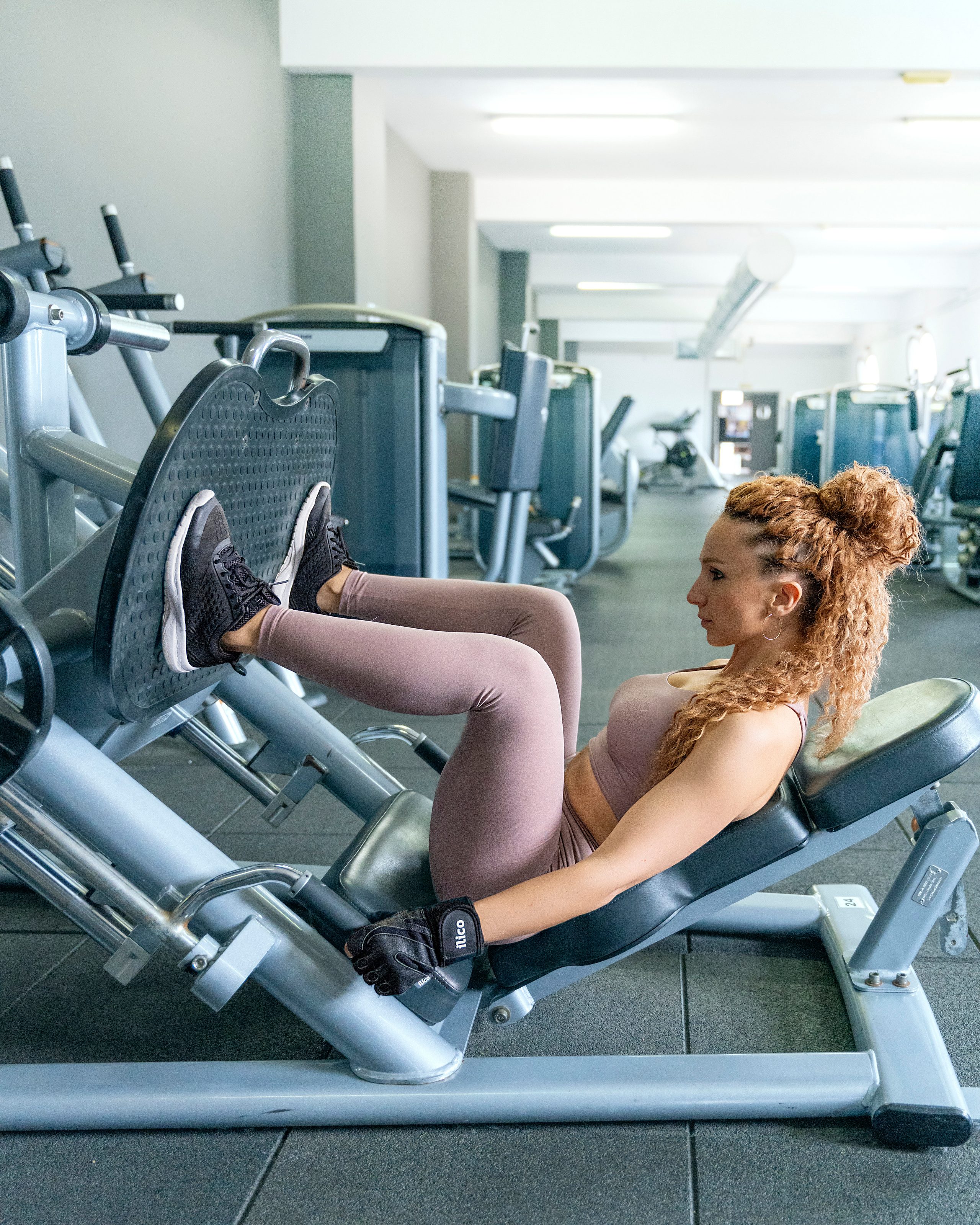 Fitness Coach. Photographer @ Studio | Barcelona — Svyatoslav Usmyal