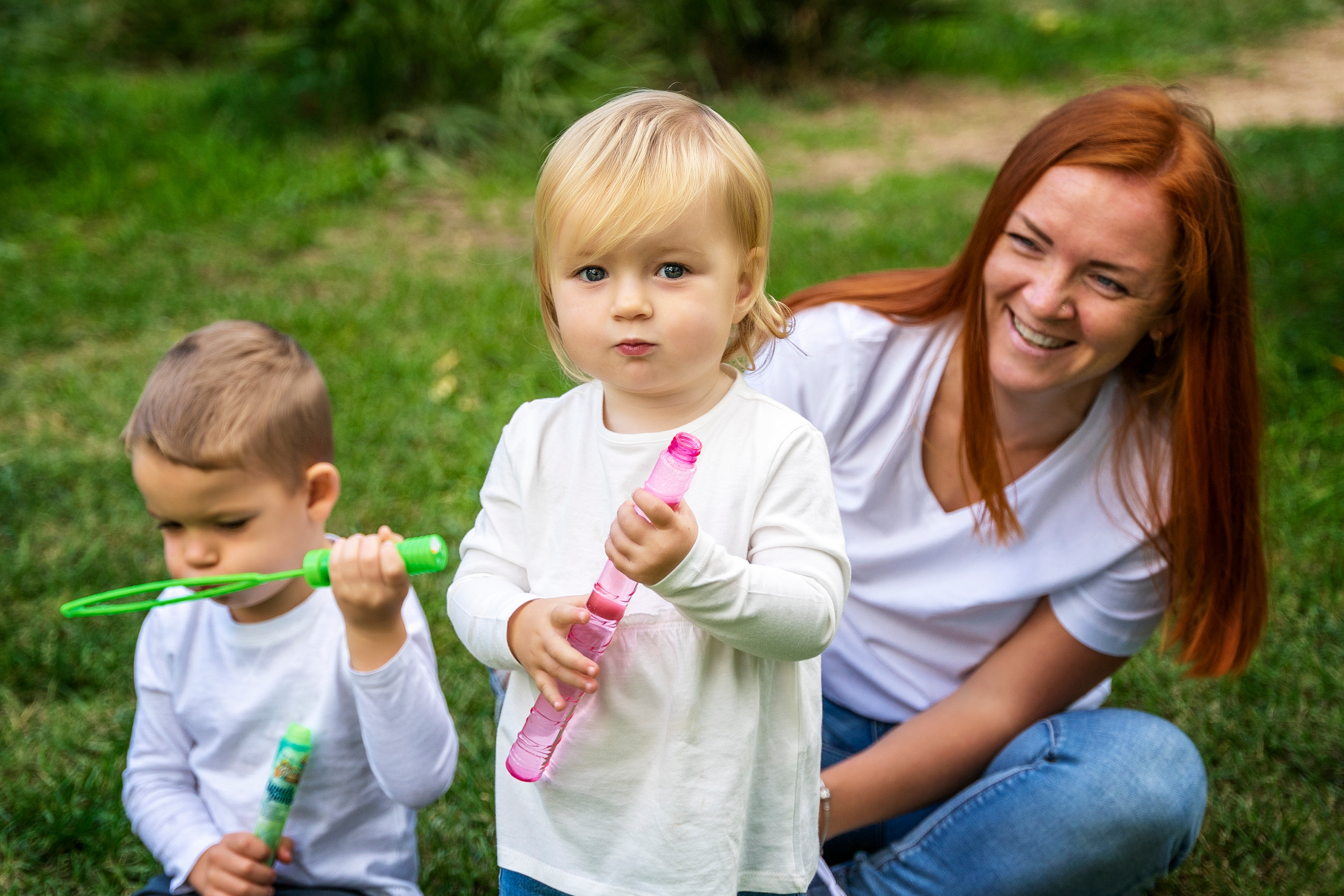 A family picnic in Ciutadella Park. Inicio