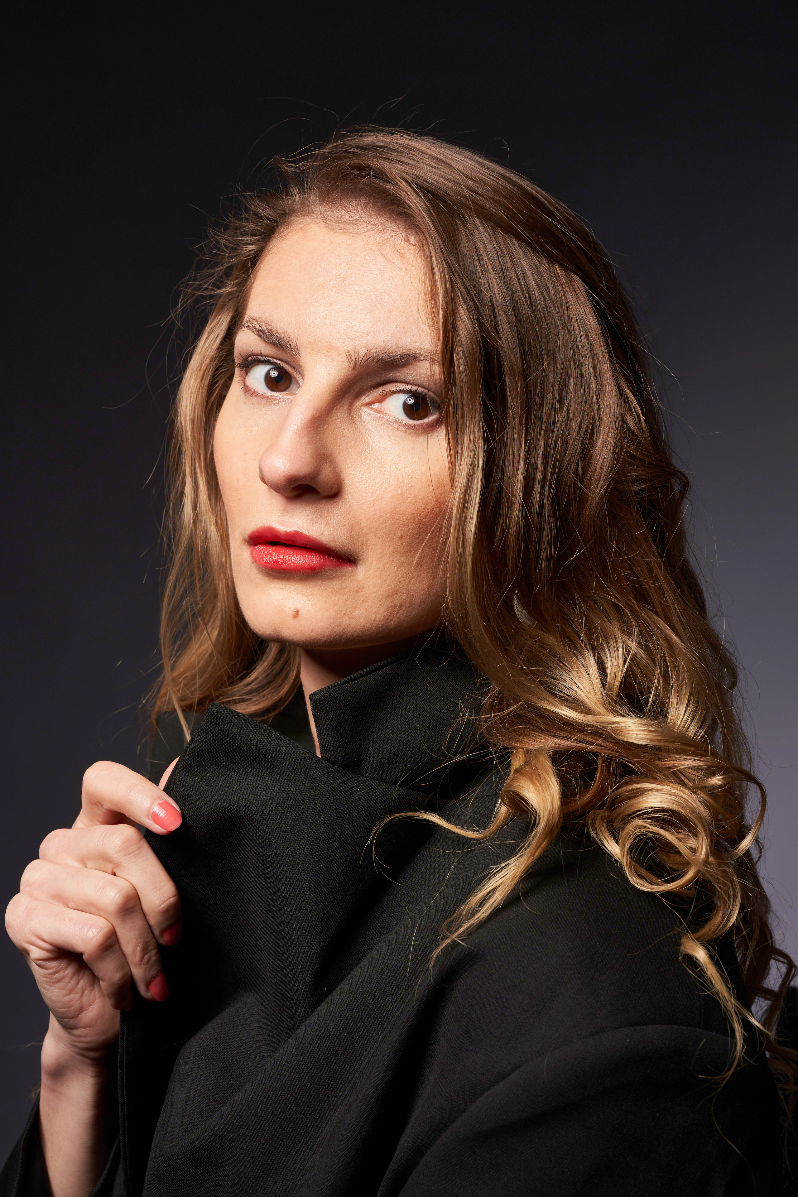 Women’s portraits. Photographer @ Studio | Barcelona — Svyatoslav Usmyal