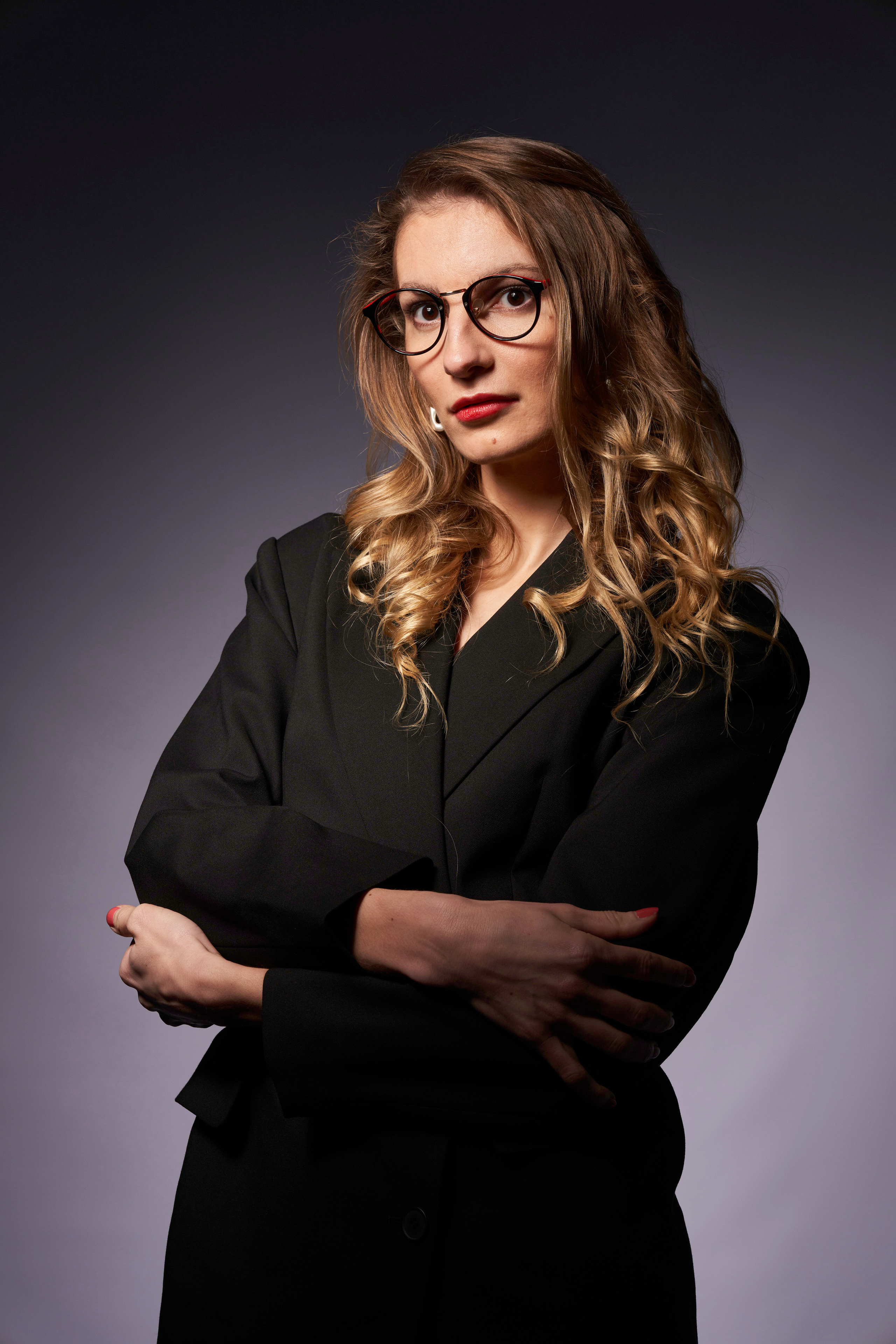 Women’s portraits. Photographer @ Studio | Barcelona — Svyatoslav Usmyal