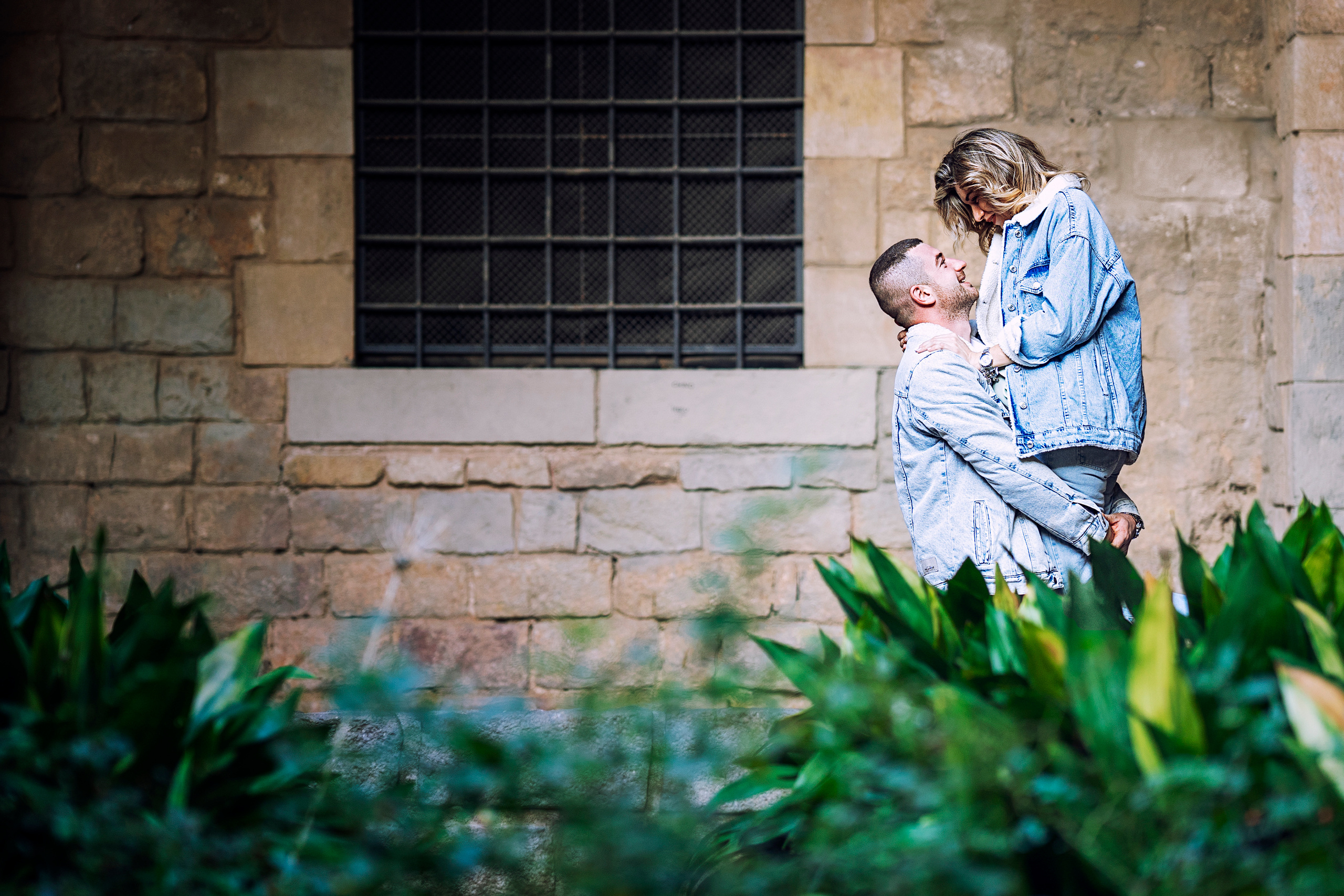 Love Story in Barcelona. Photographer @ Studio | Barcelona — Svyatoslav Usmyal