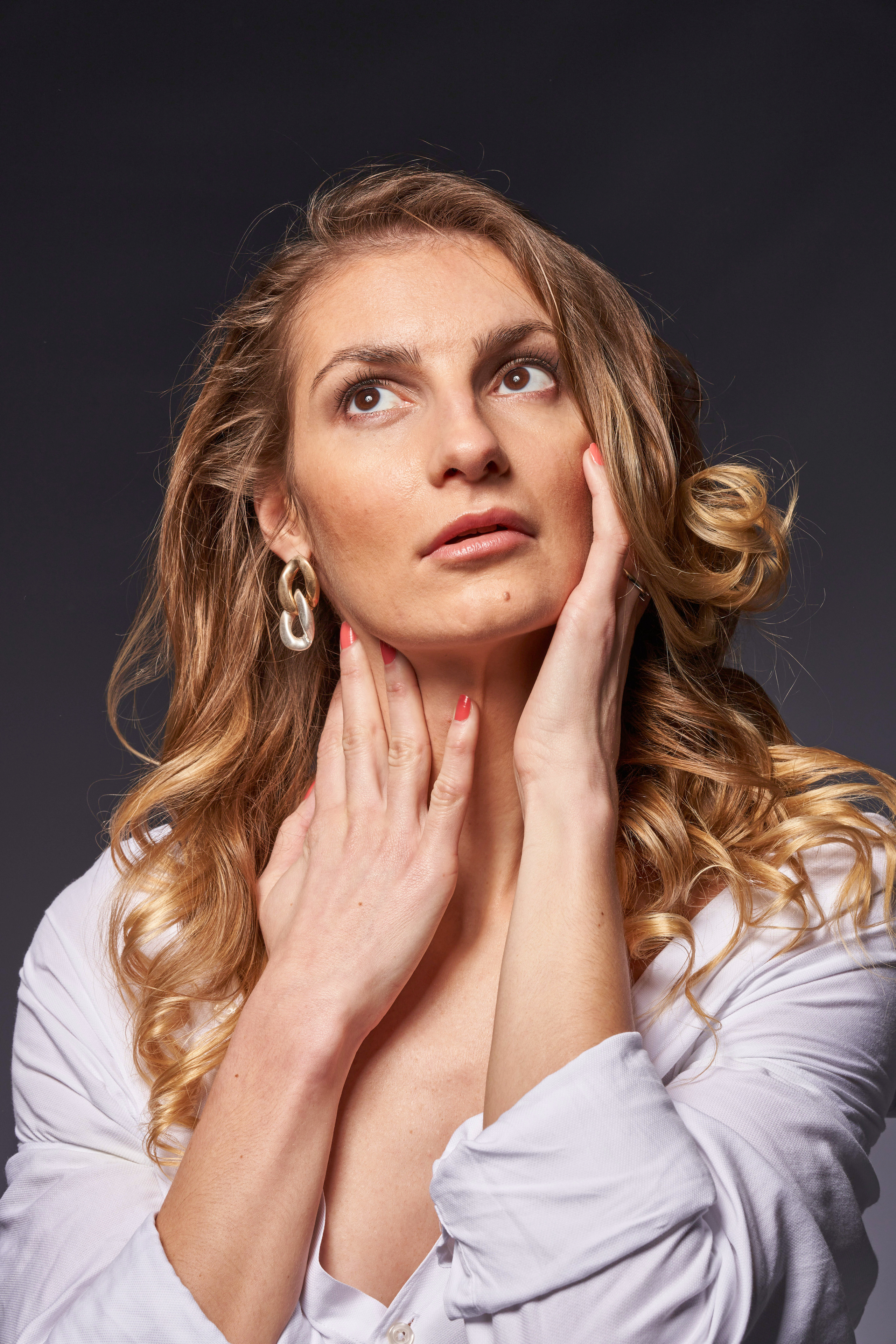 Women’s portraits. Photographer @ Studio | Barcelona — Svyatoslav Usmyal