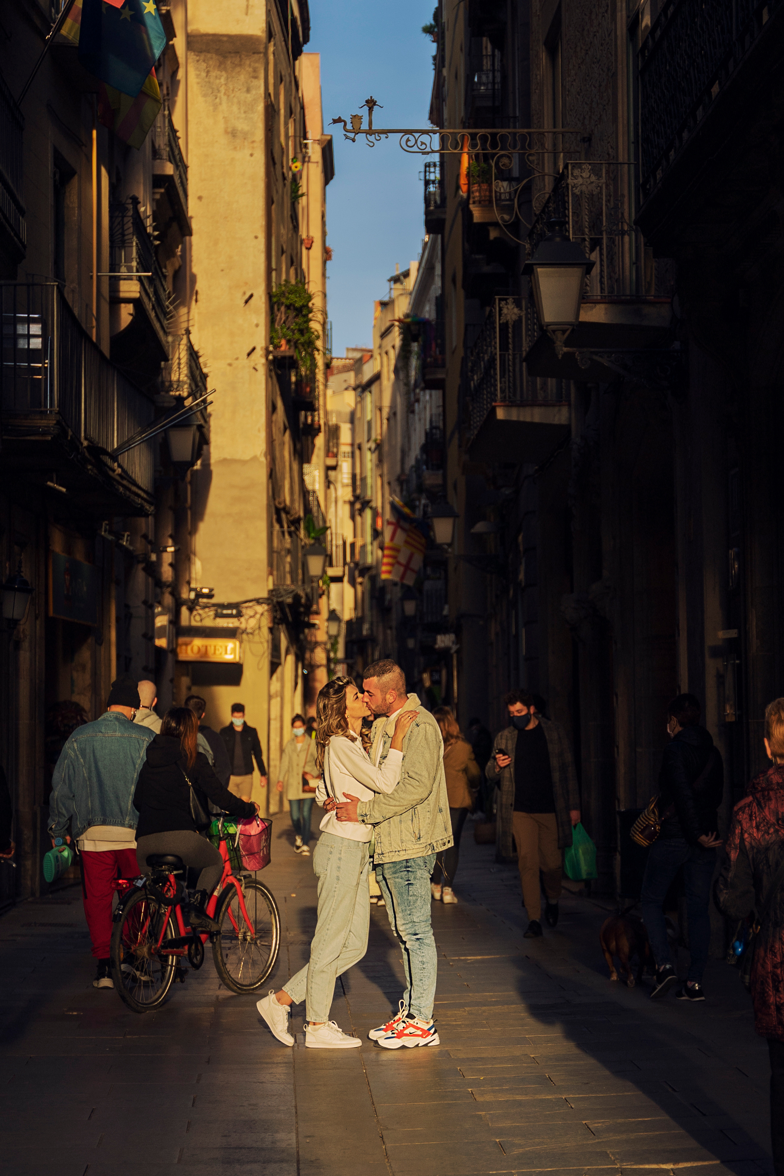 Love Story in Barcelona. Photographer @ Studio | Barcelona — Svyatoslav Usmyal