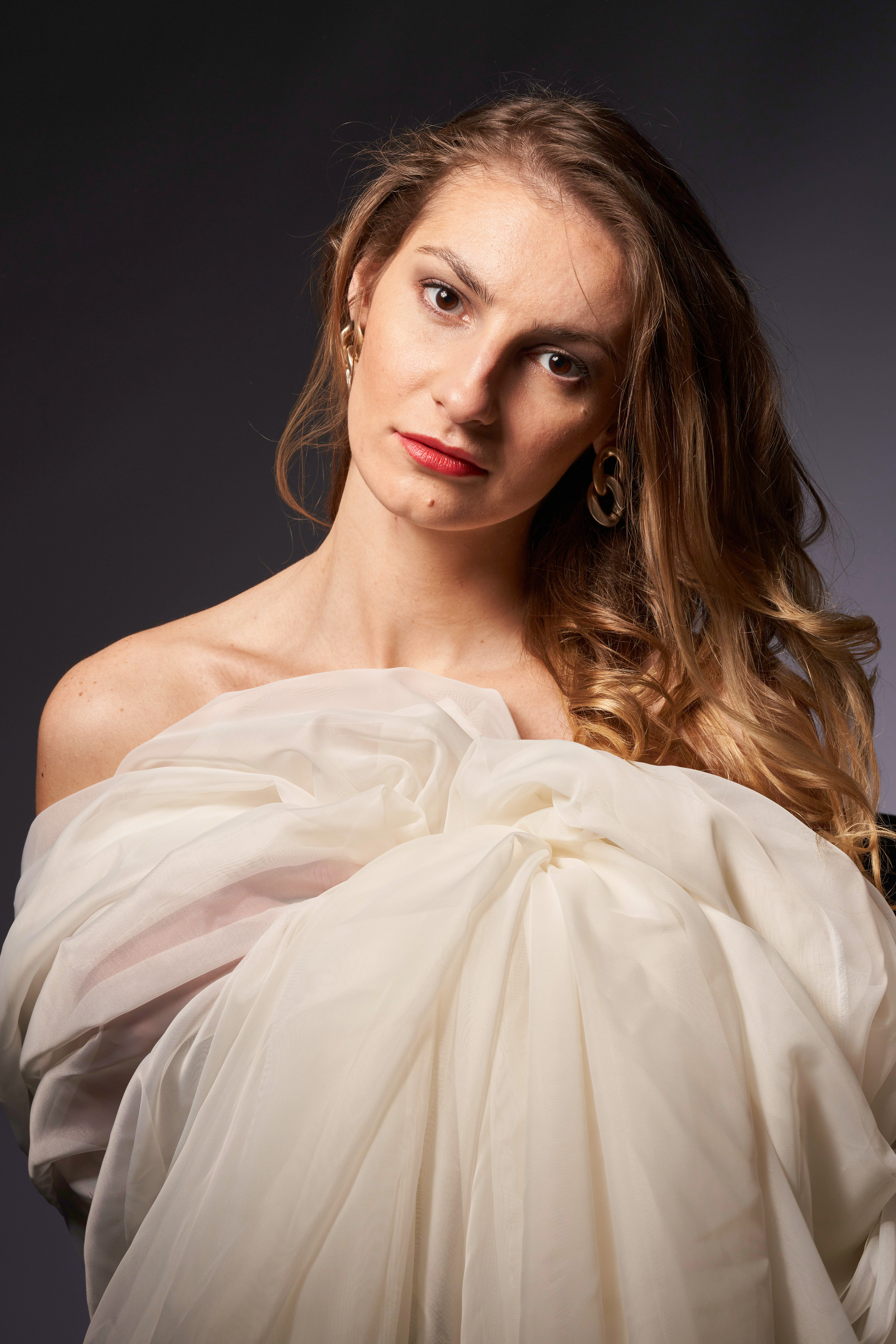 Women’s portraits. Photographer @ Studio | Barcelona — Svyatoslav Usmyal