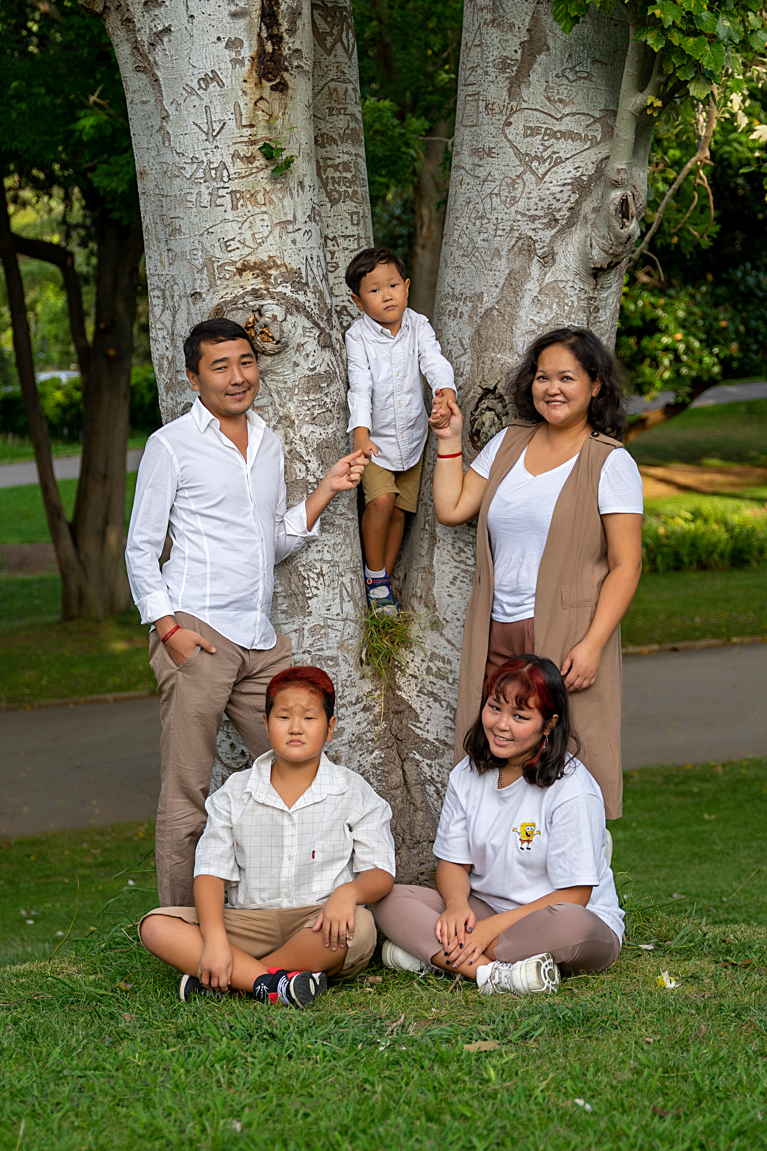 A large and friendly family. Photographer @ Studio | Barcelona — Svyatoslav Usmyal