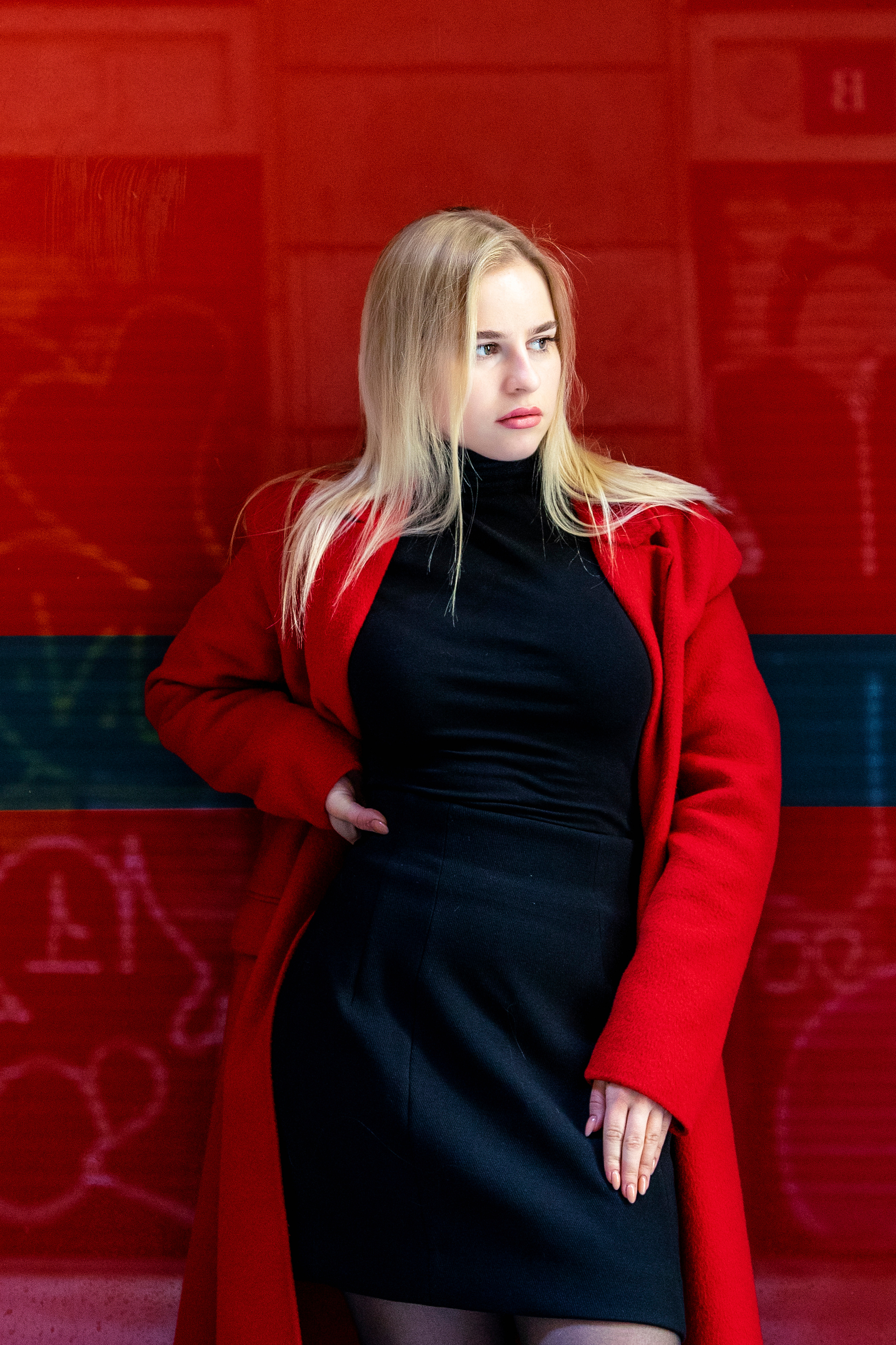 Girl with tattoos. Photographer @ Studio | Barcelona — Svyatoslav Usmyal