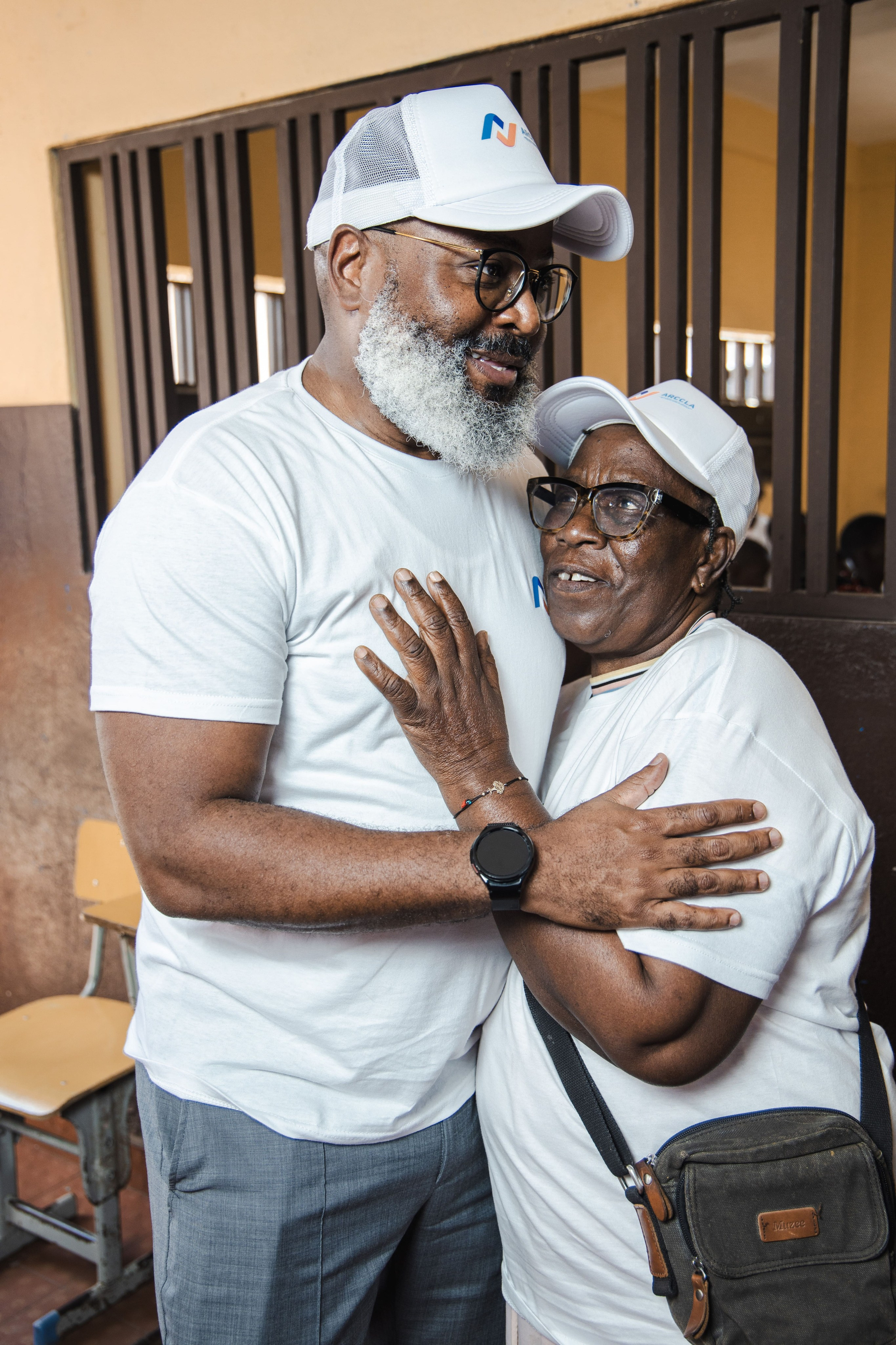 ARCLLA 5 ANOS — ENTREGA DE DONATIVOS