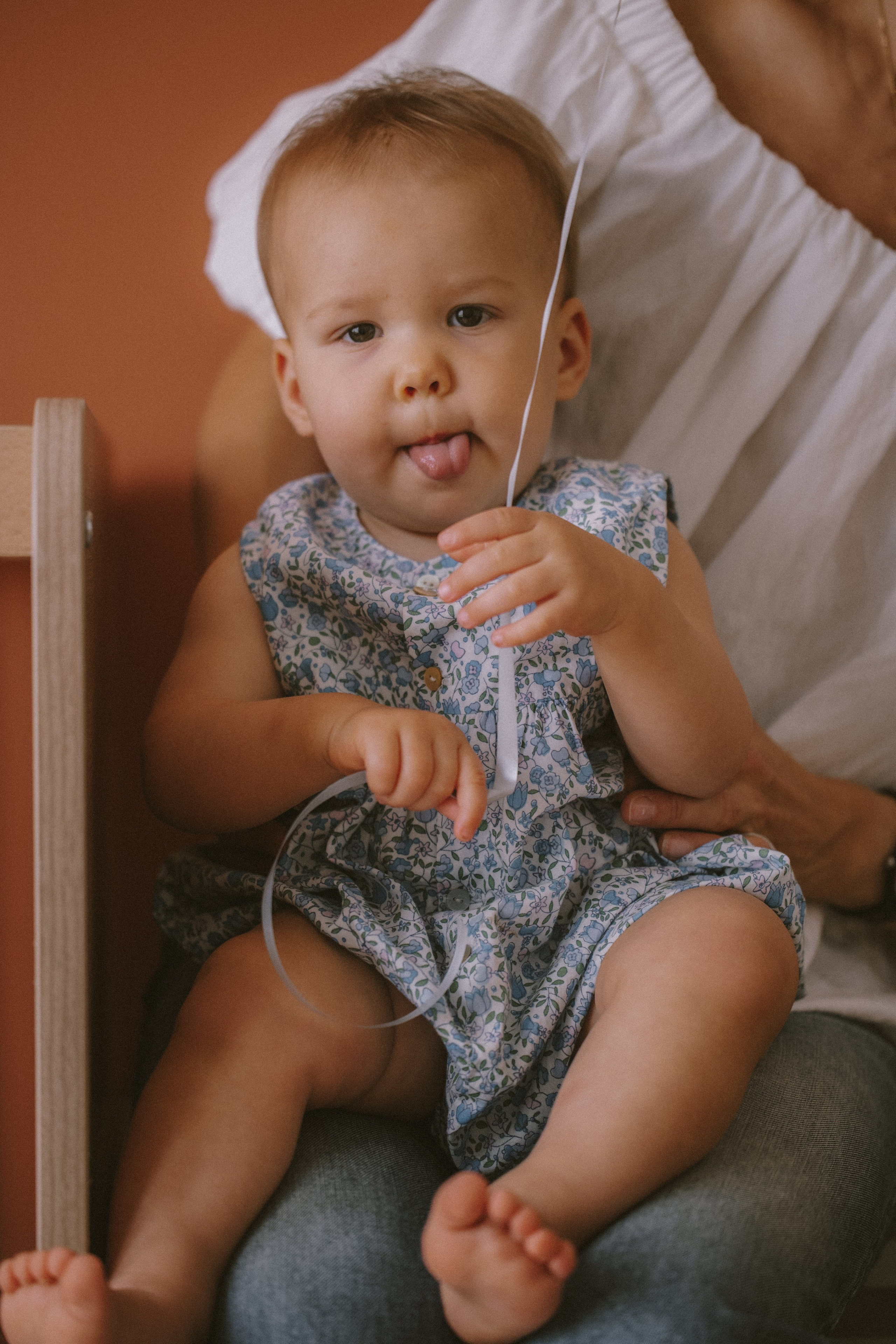 Family At Home Photoshoot in Paris | Natural Lifestyle Photography. Paris Wedding Photographer