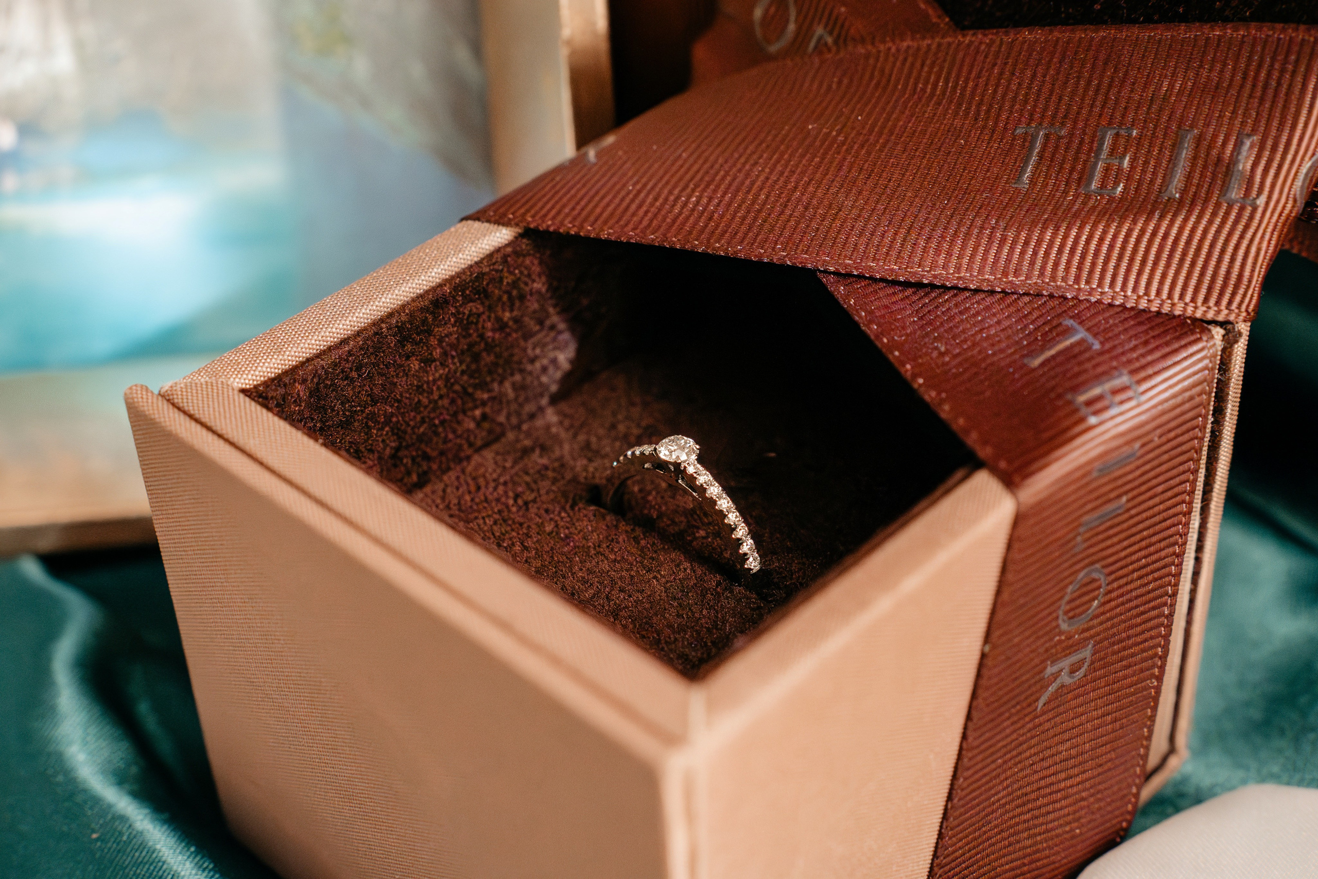 Diana & Daniel. Raw Studio. Fotograful tau de nunta!