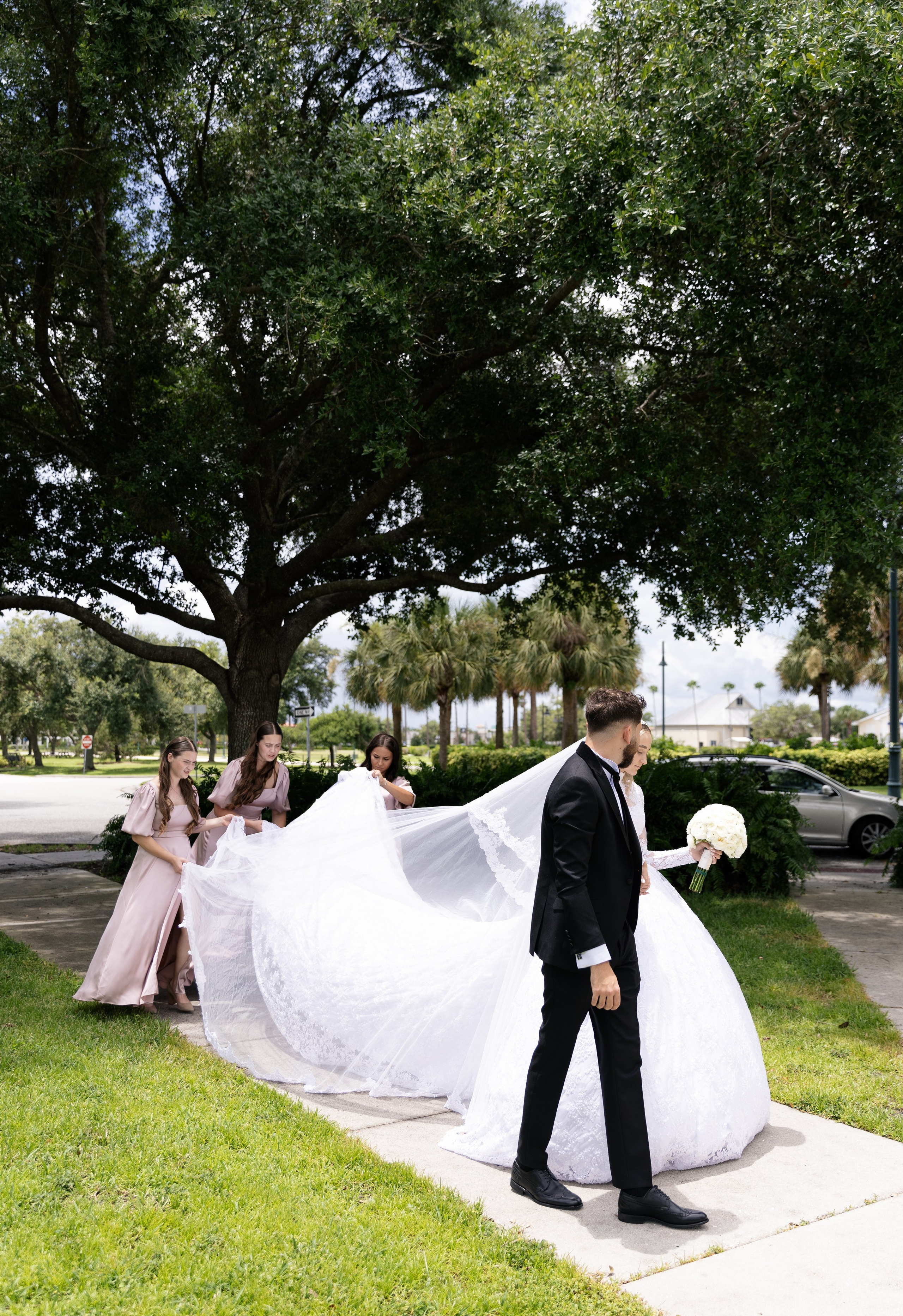 Love and Eugenii. North Port. Photographer Anastasia Nagibina