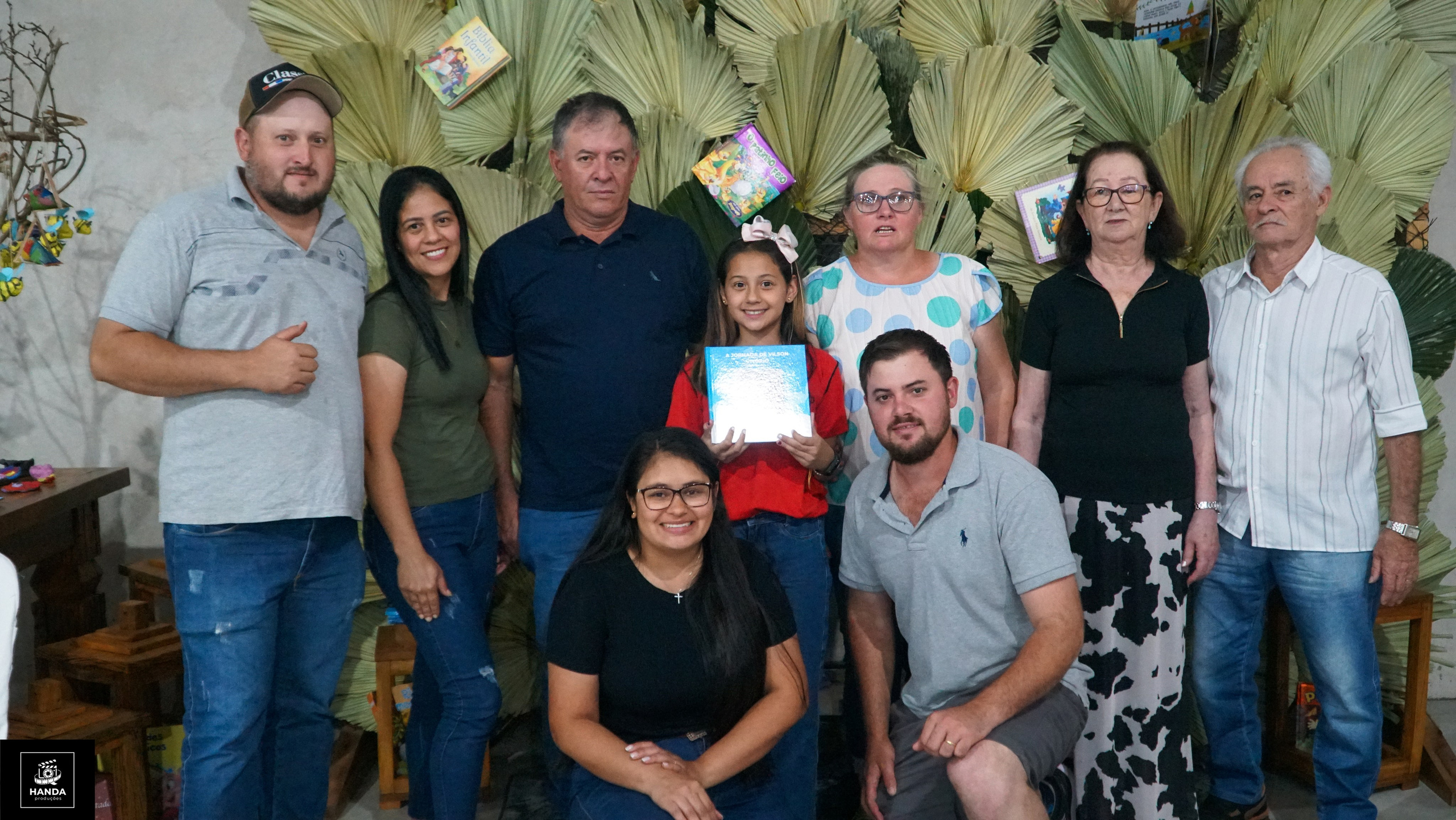 Noite autógrafos colégio Aurélio Buarque de Holanda. Handa Produções