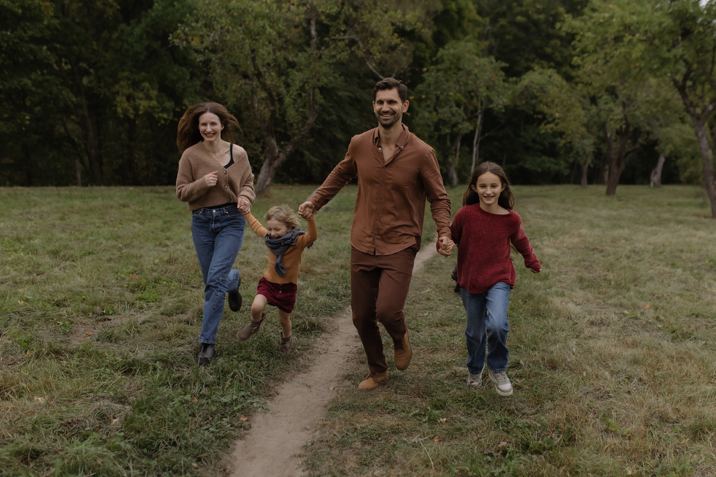 Pašėlusi šeimos fotosesija | OBELŲ SODAS. Vestuvių ir šeimų fotografė Lena Bondarenko / belove photo